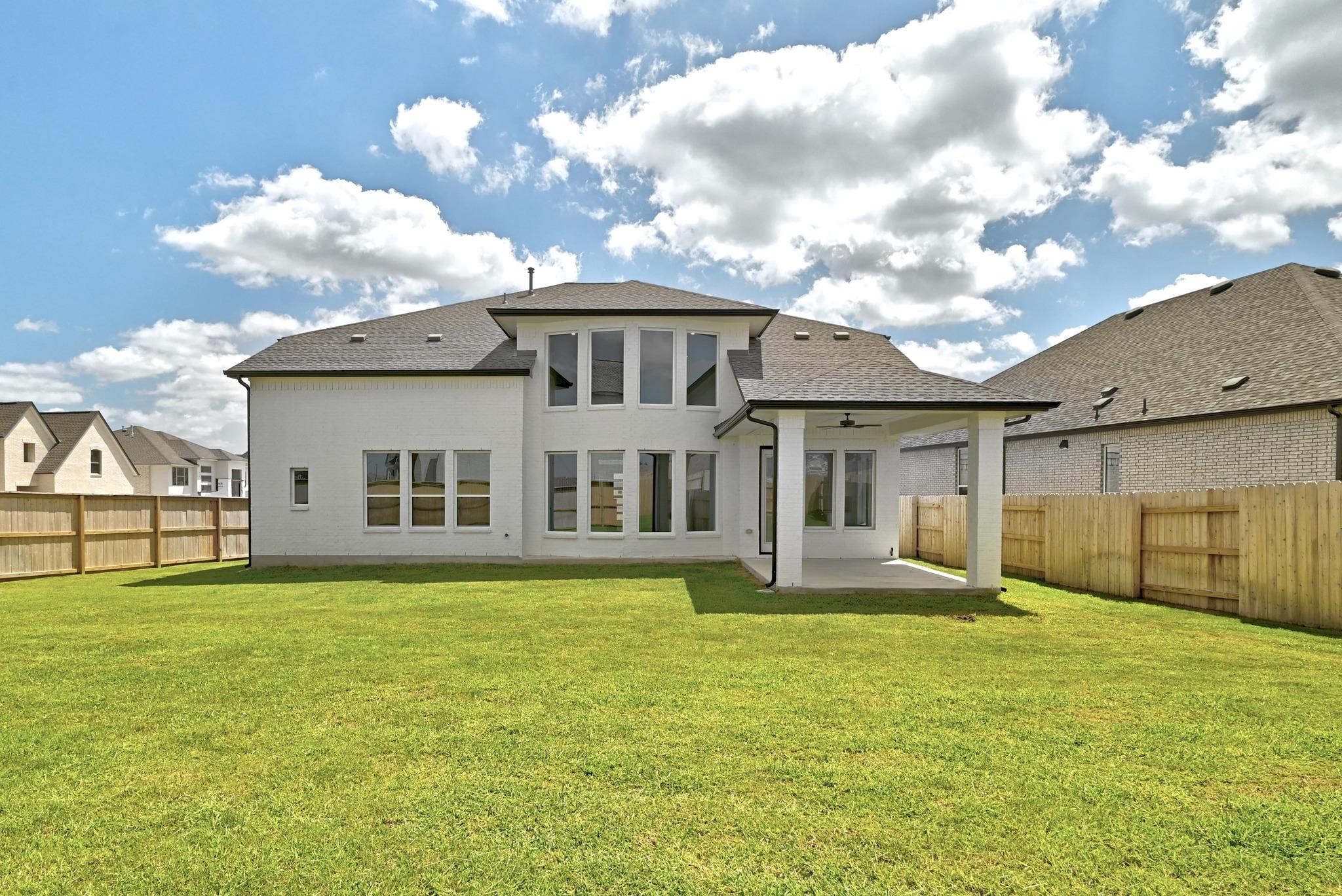 100 Cloverton Cres, Hutto, TX 78634