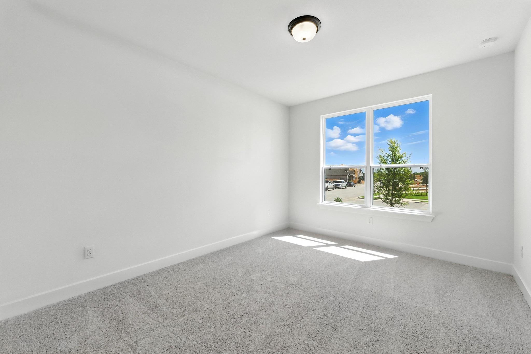100 Cloverton Cres, Hutto, TX 78634