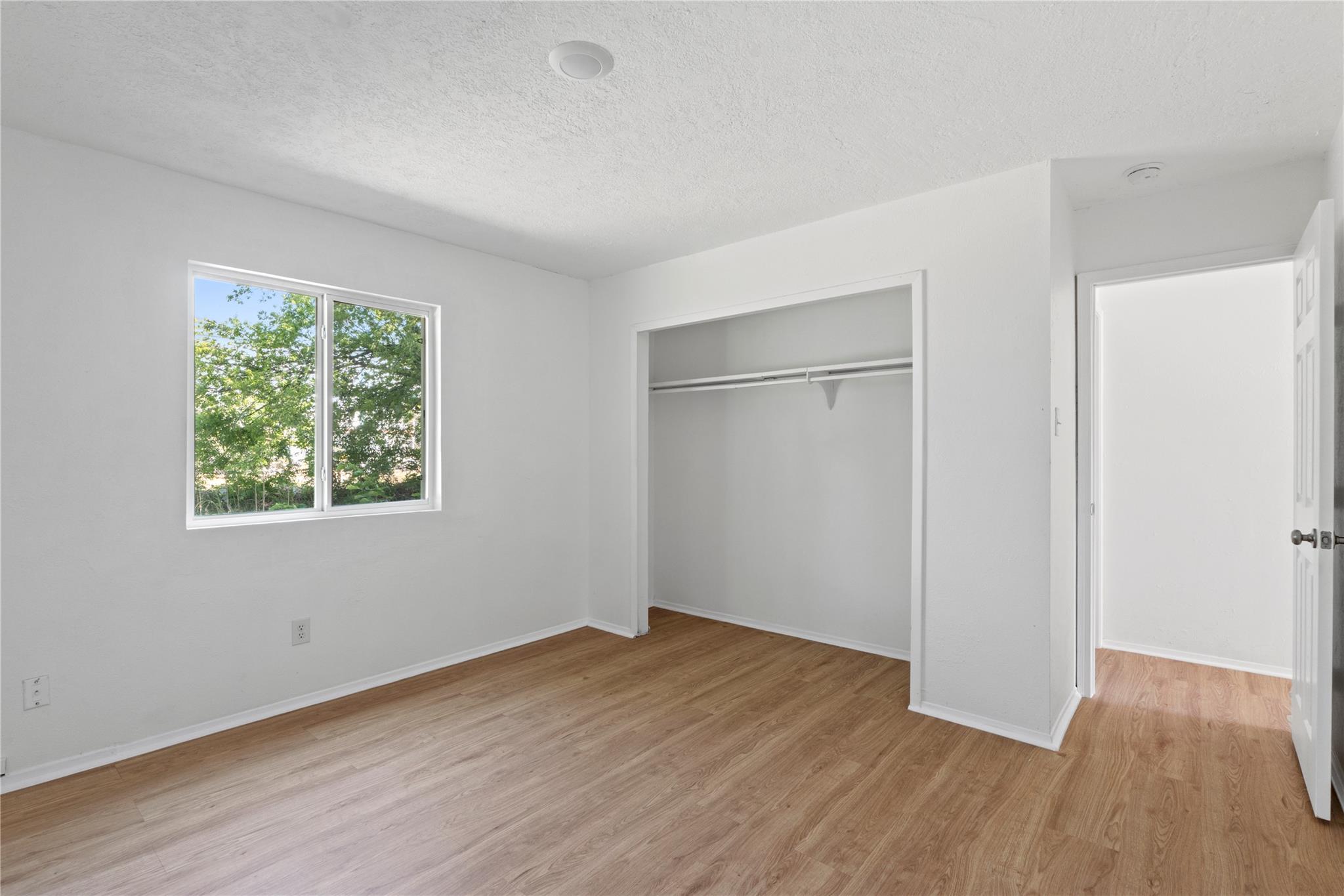 310 Barrhall Dr, Round Rock, TX 78664