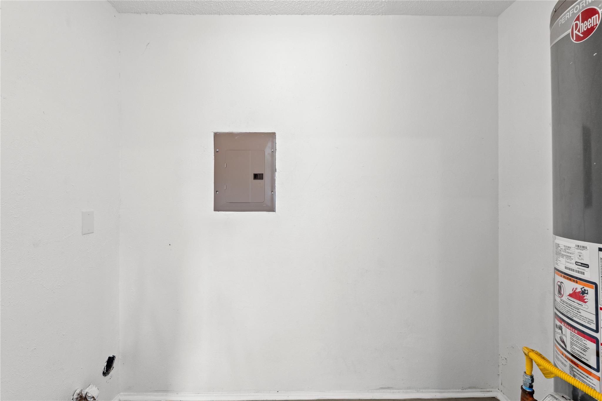 310 Barrhall Dr, Round Rock, TX 78664