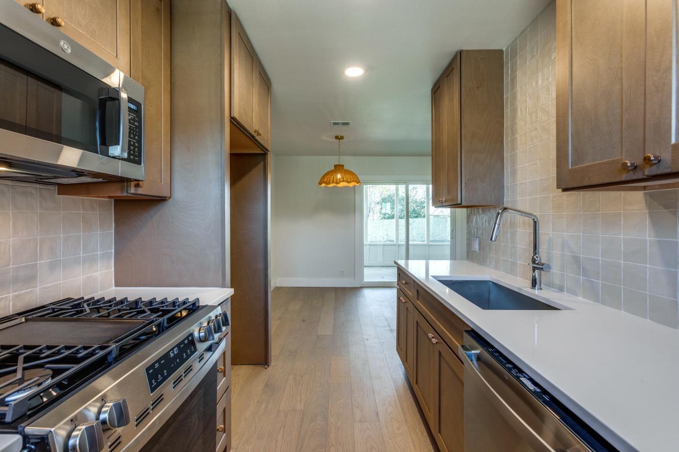 6401 Cooper Ln, Austin, TX 78745