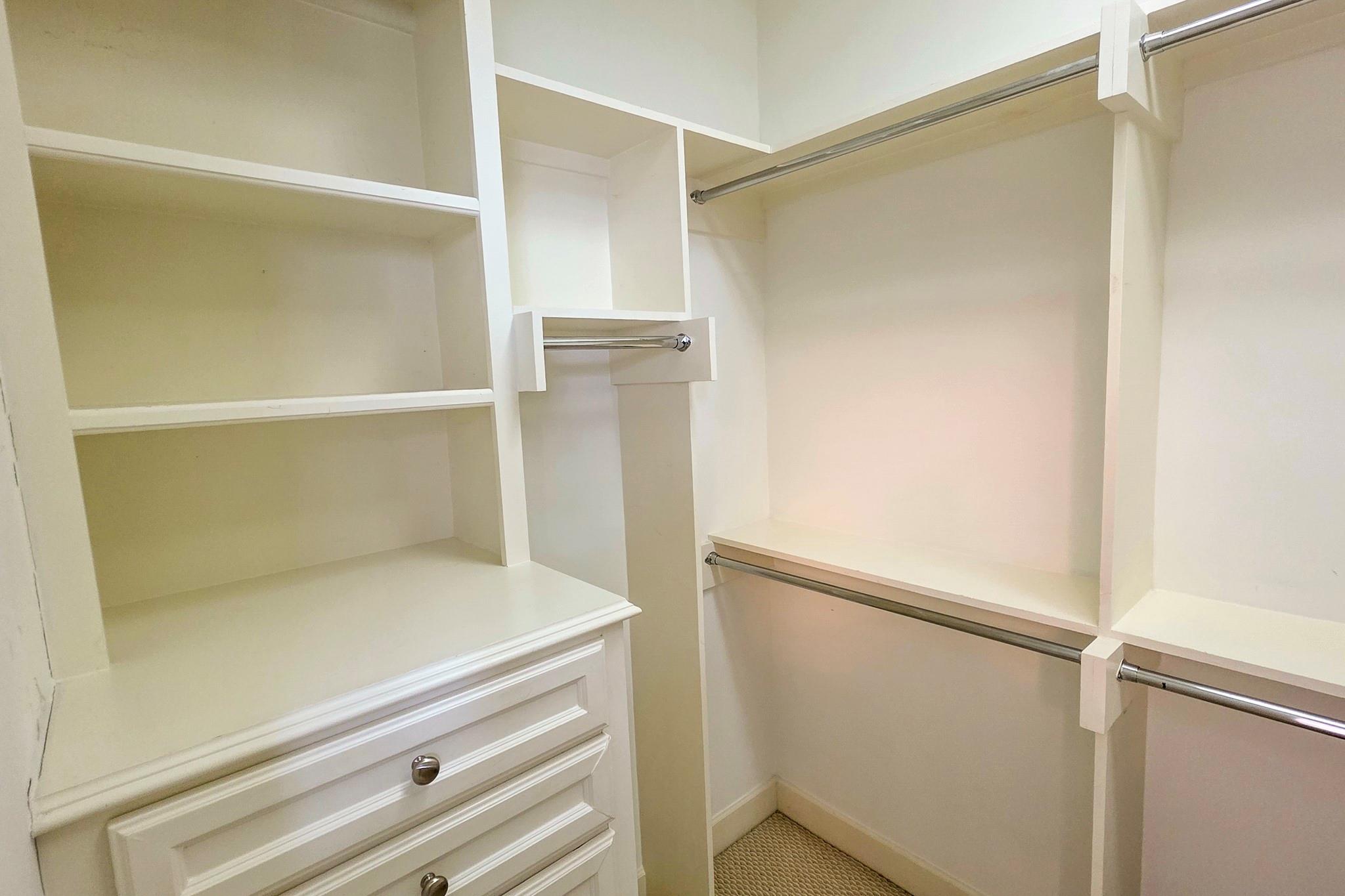 1021 Wakefield Dr, Houston, TX 77018