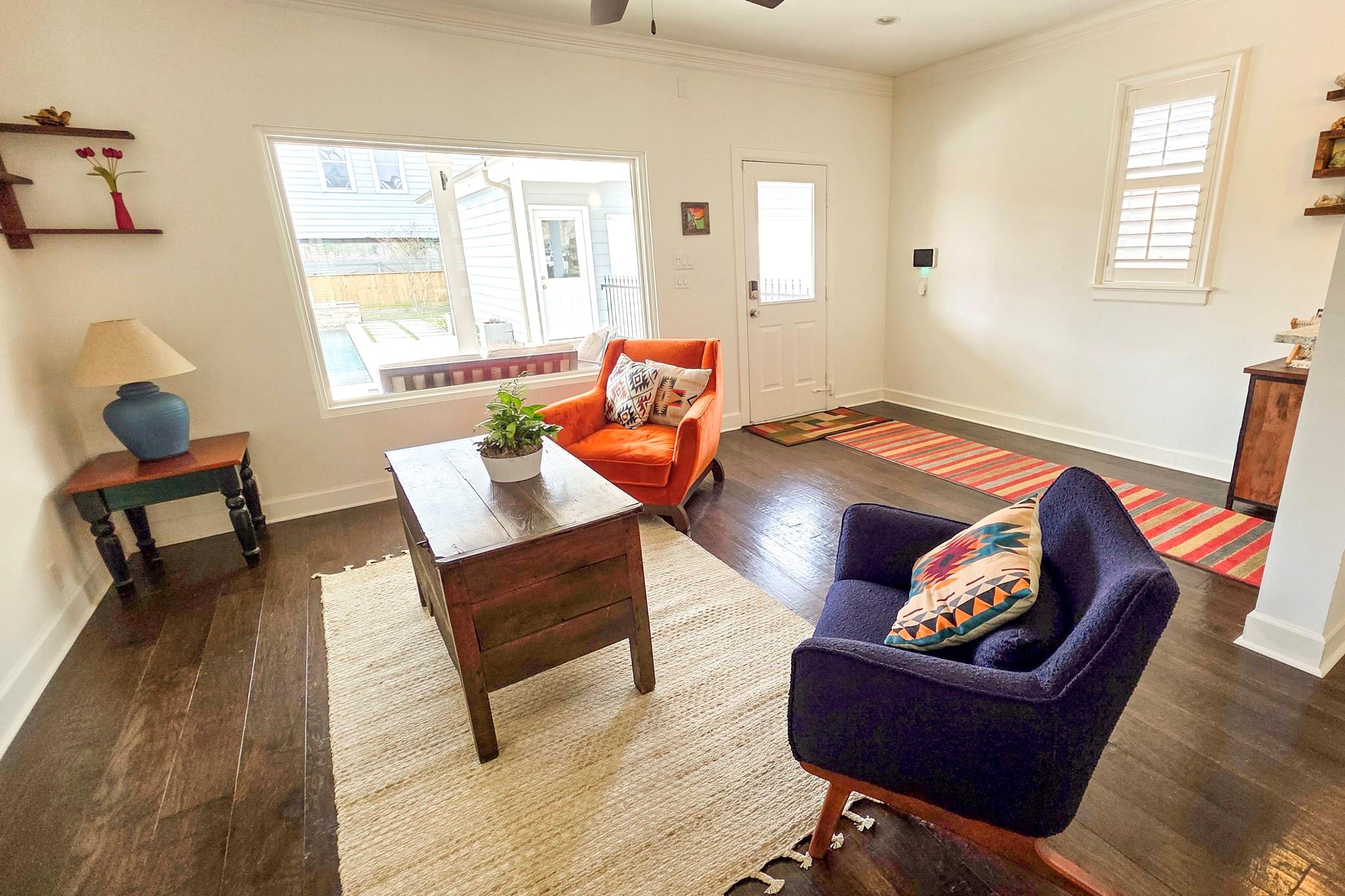 1021 Wakefield Dr, Houston, TX 77018