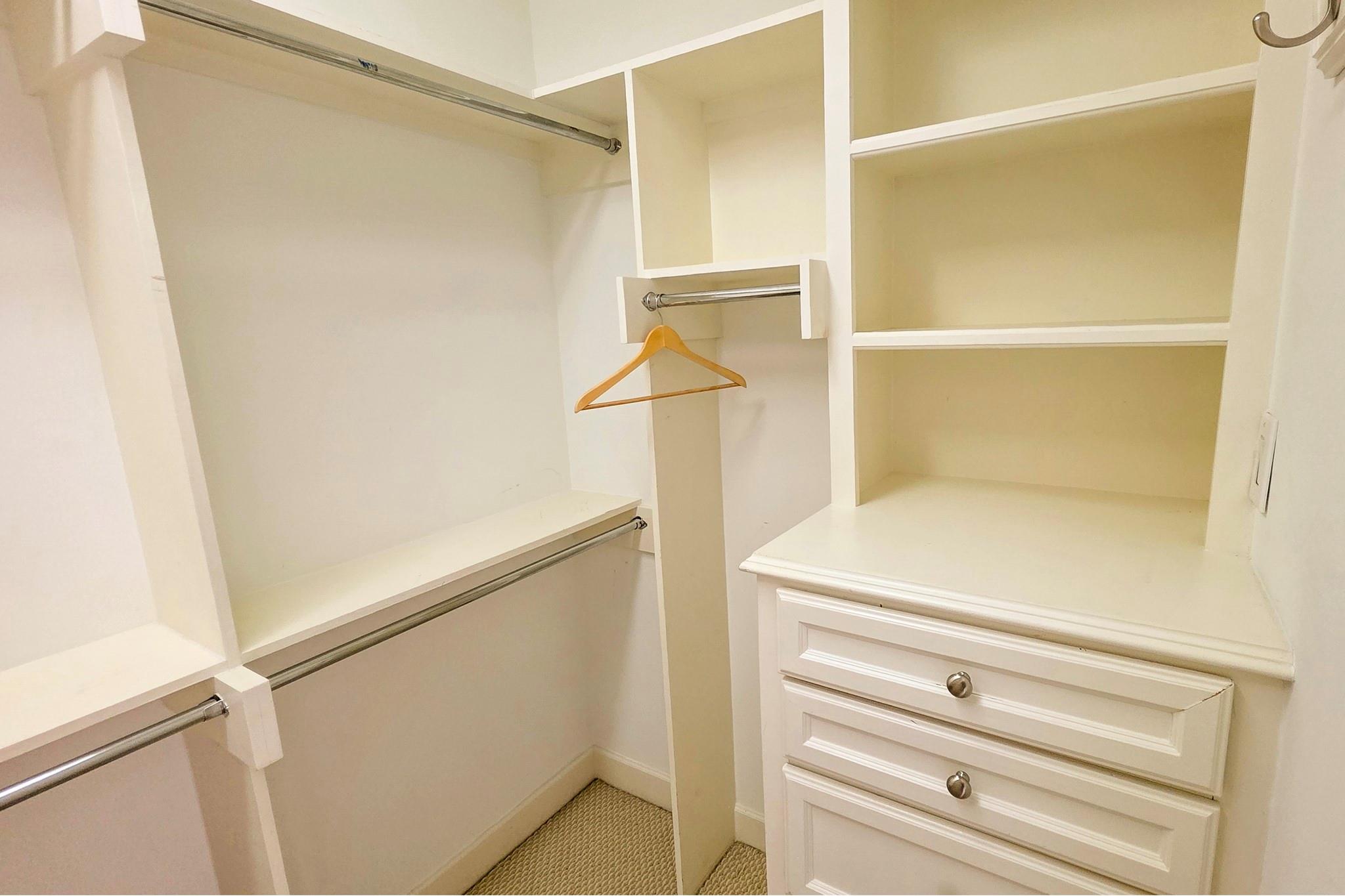 1021 Wakefield Dr, Houston, TX 77018