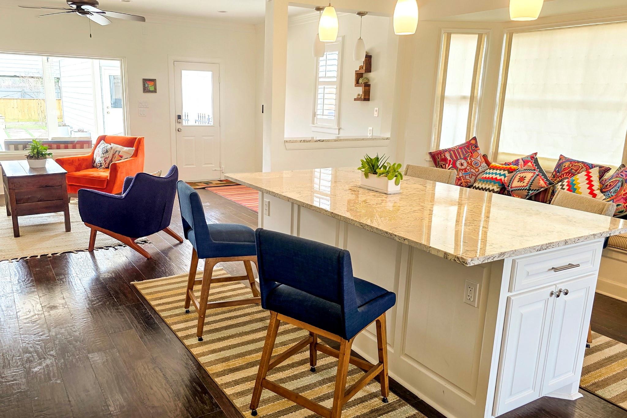 1021 Wakefield Dr, Houston, TX 77018