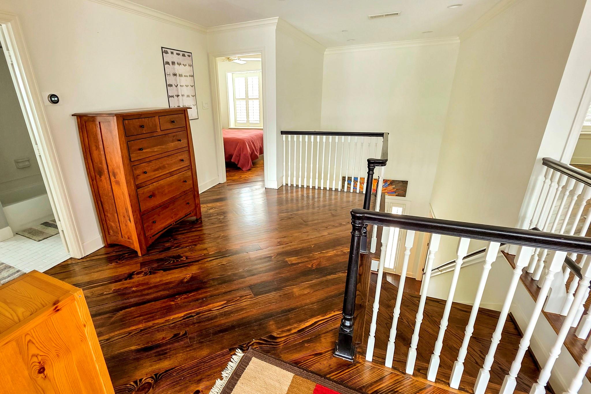 1021 Wakefield Dr, Houston, TX 77018