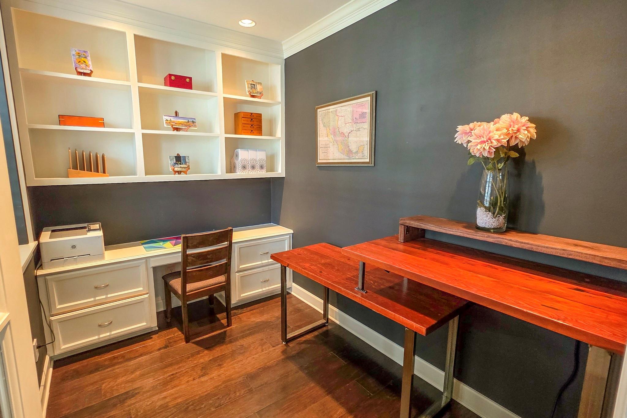 1021 Wakefield Dr, Houston, TX 77018