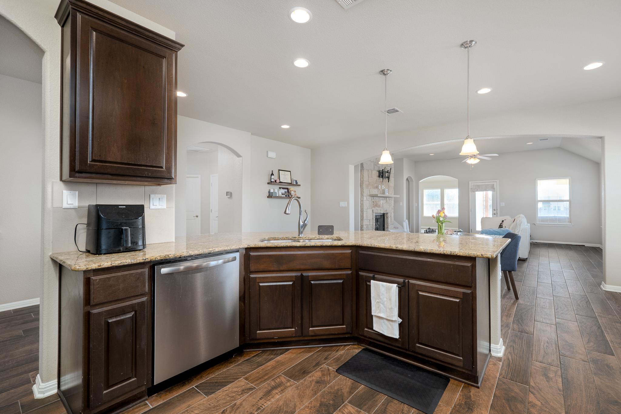 5801 Novaro Pl, Round Rock, TX 78665