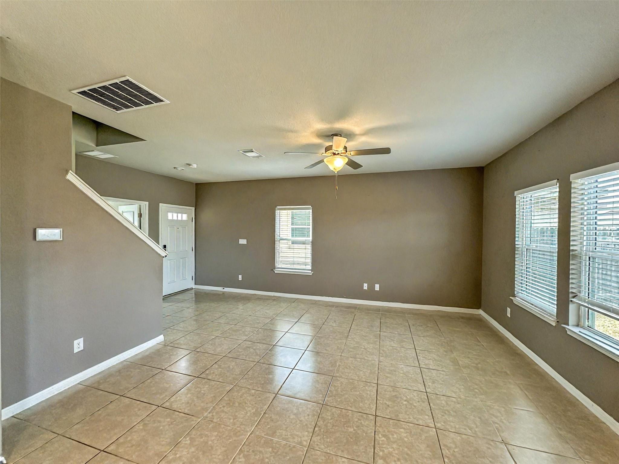 502 Waterway Ave, Hutto, TX 78634