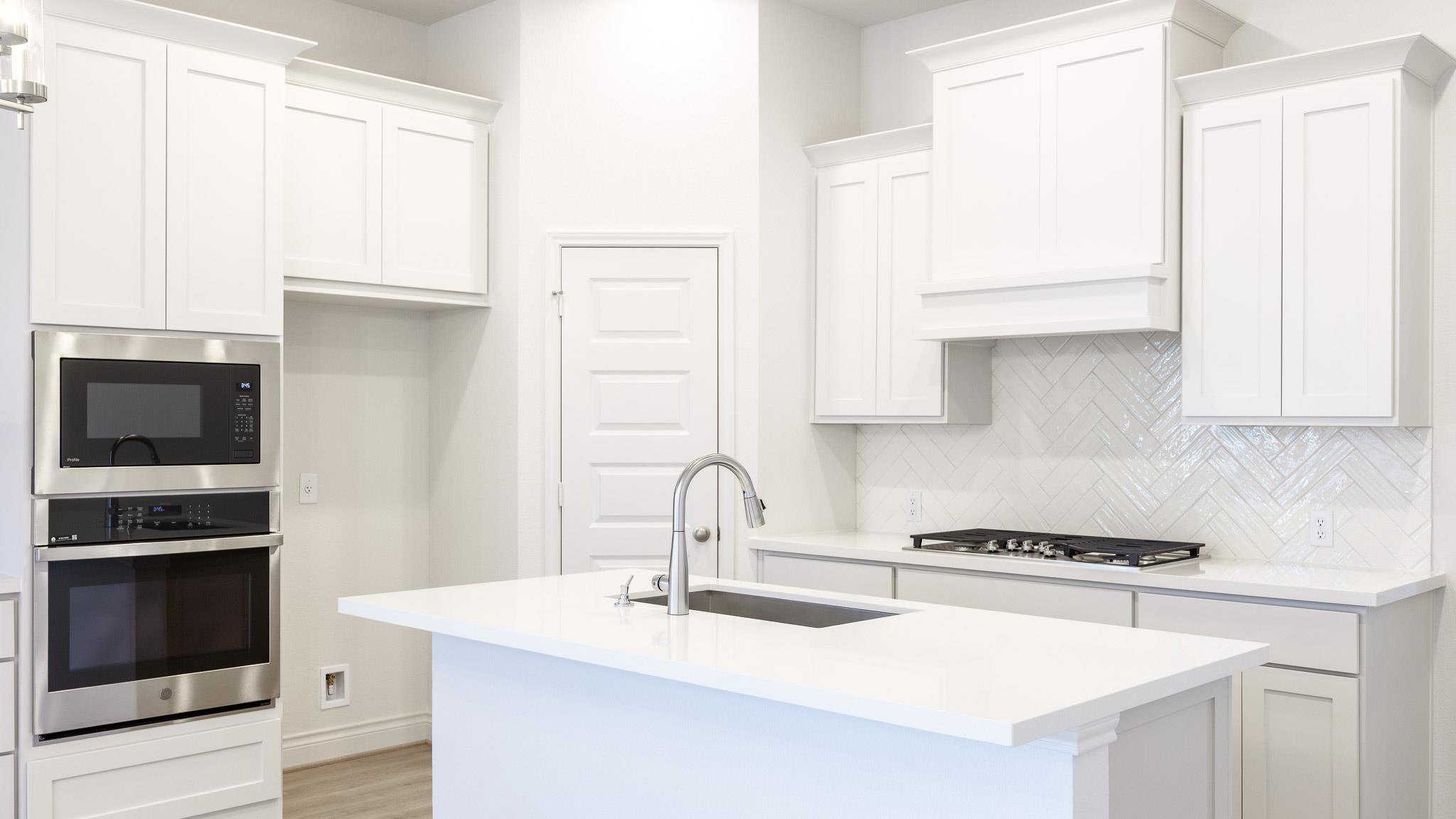 506 Menlo Cir, Liberty Hill, TX 78642