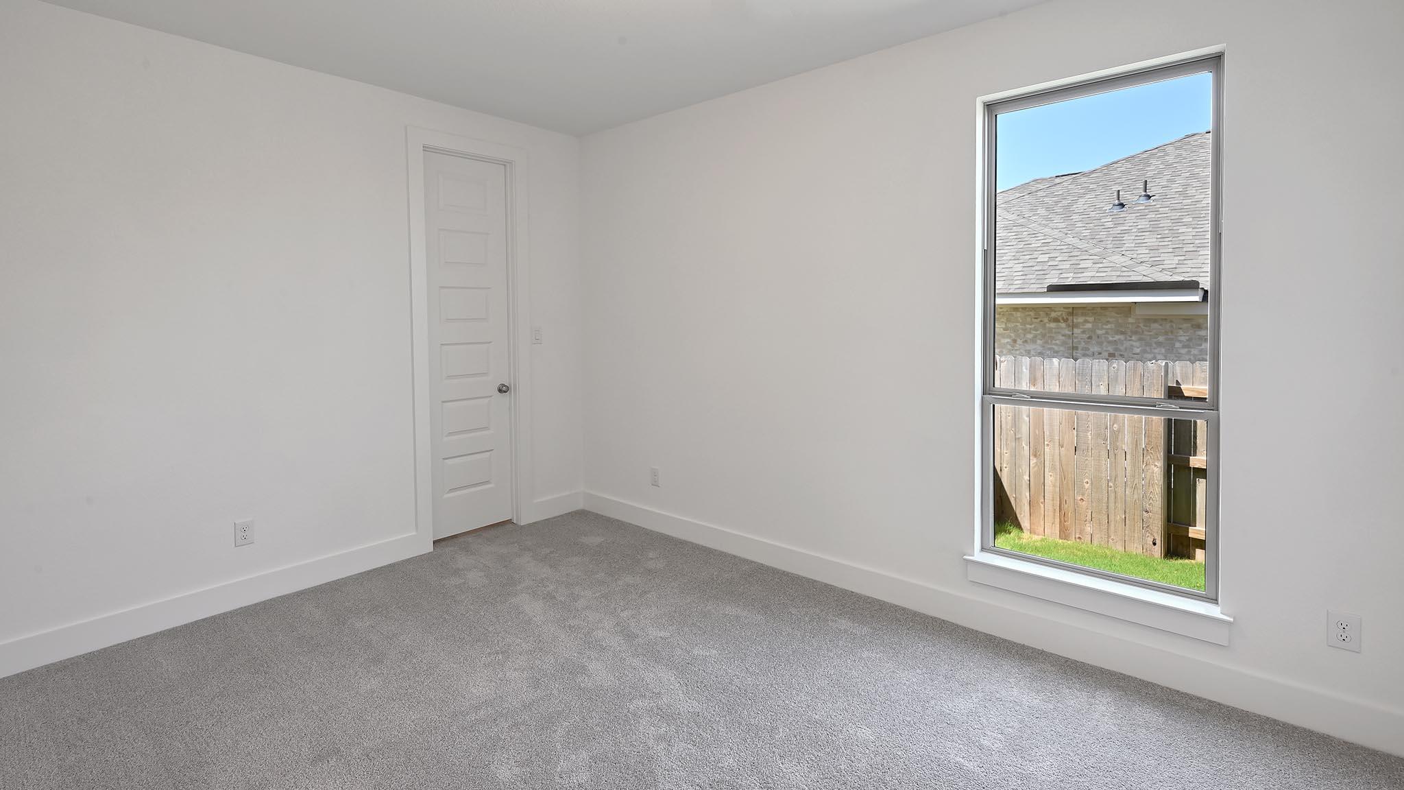 448 Bay Breeze Dr, Kyle, TX 78640