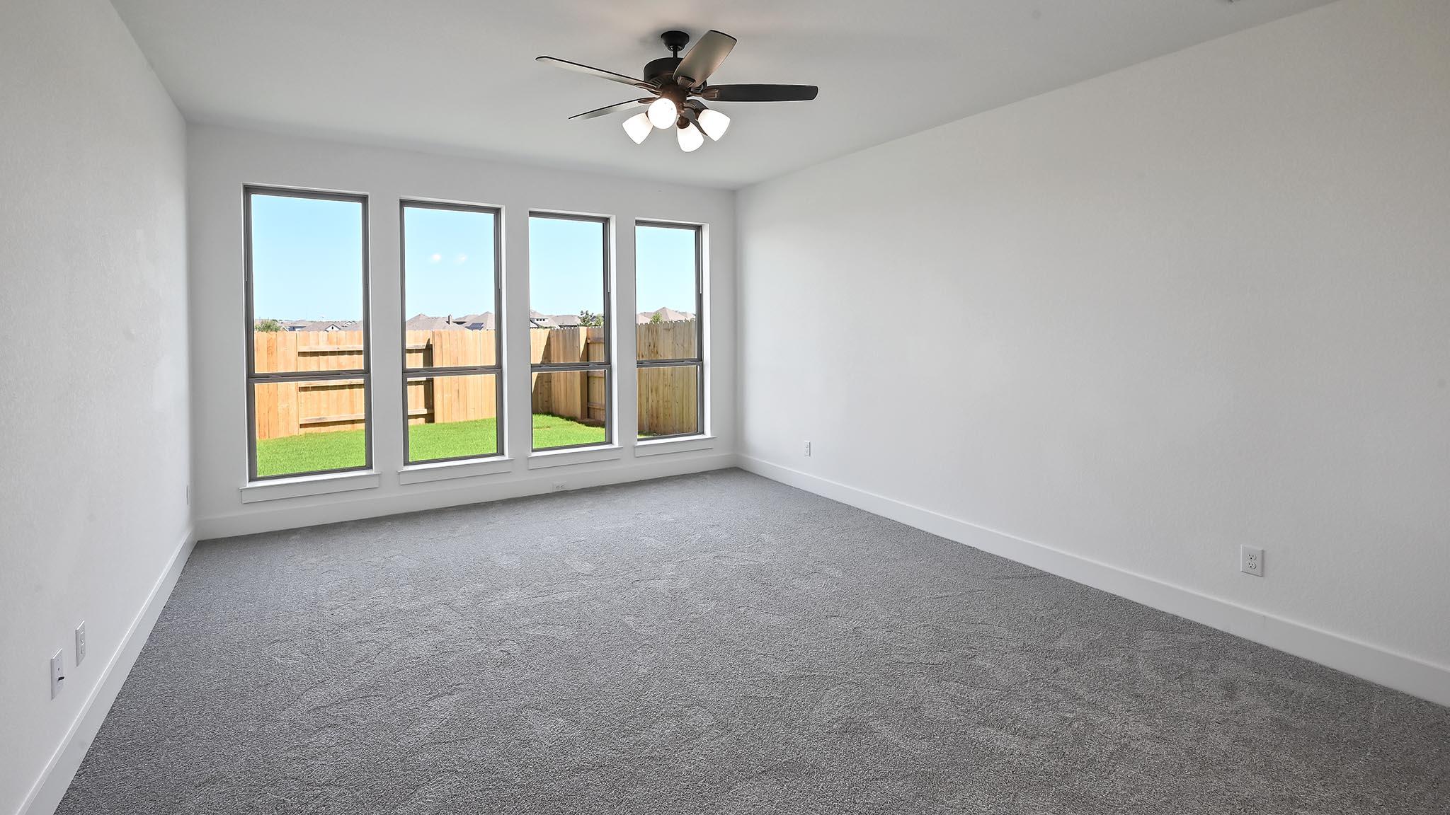 448 Bay Breeze Dr, Kyle, TX 78640