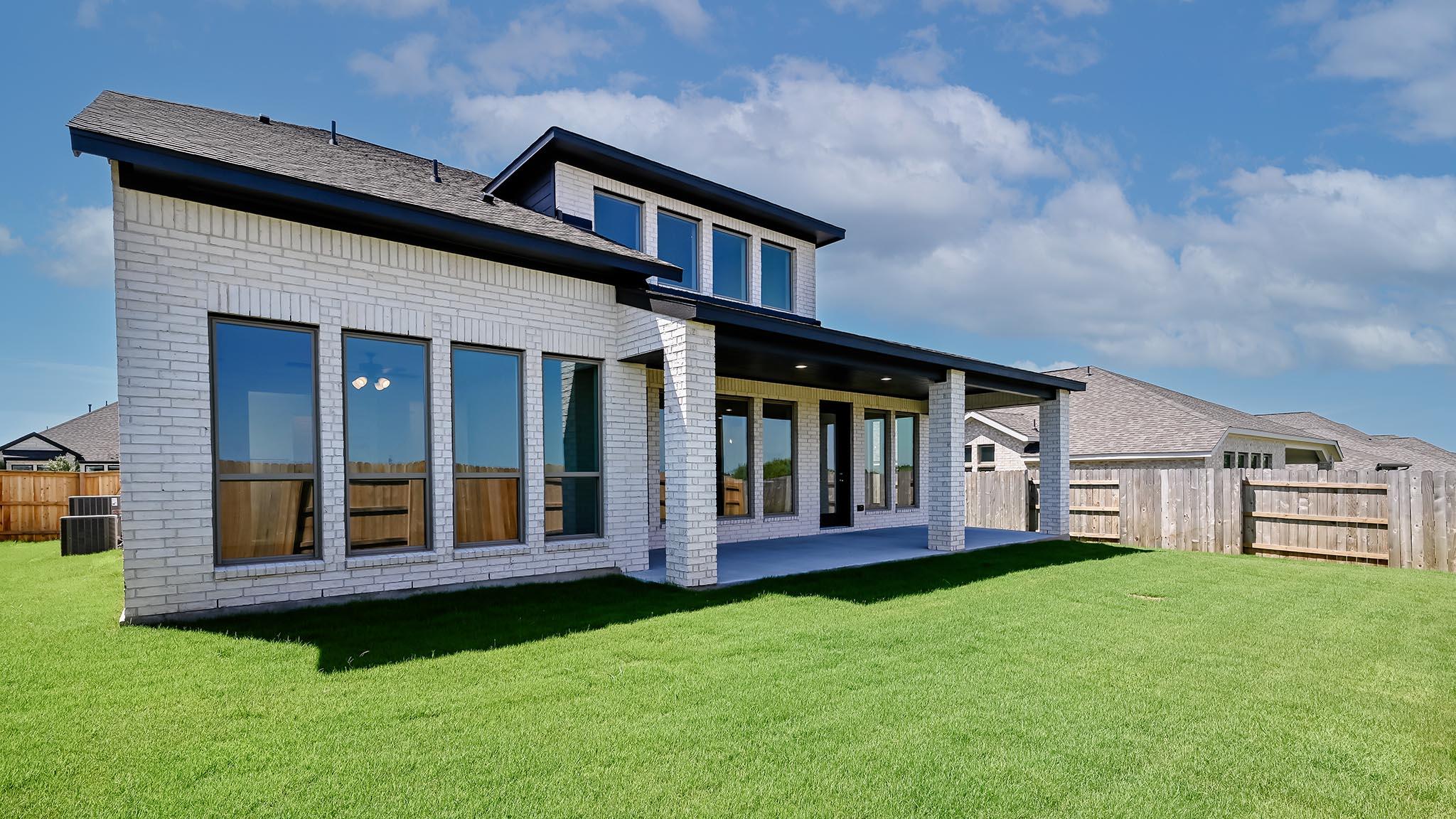 448 Bay Breeze Dr, Kyle, TX 78640