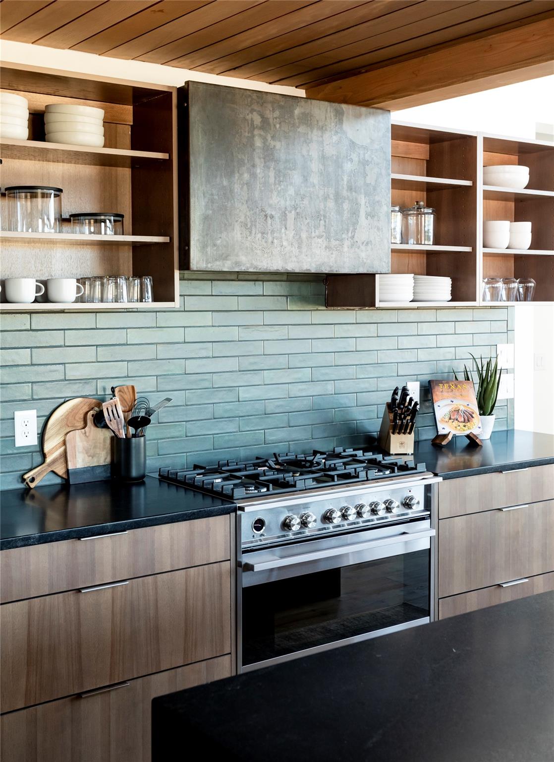 9361 W Us Highway 290 # 3, Hye, TX 78635