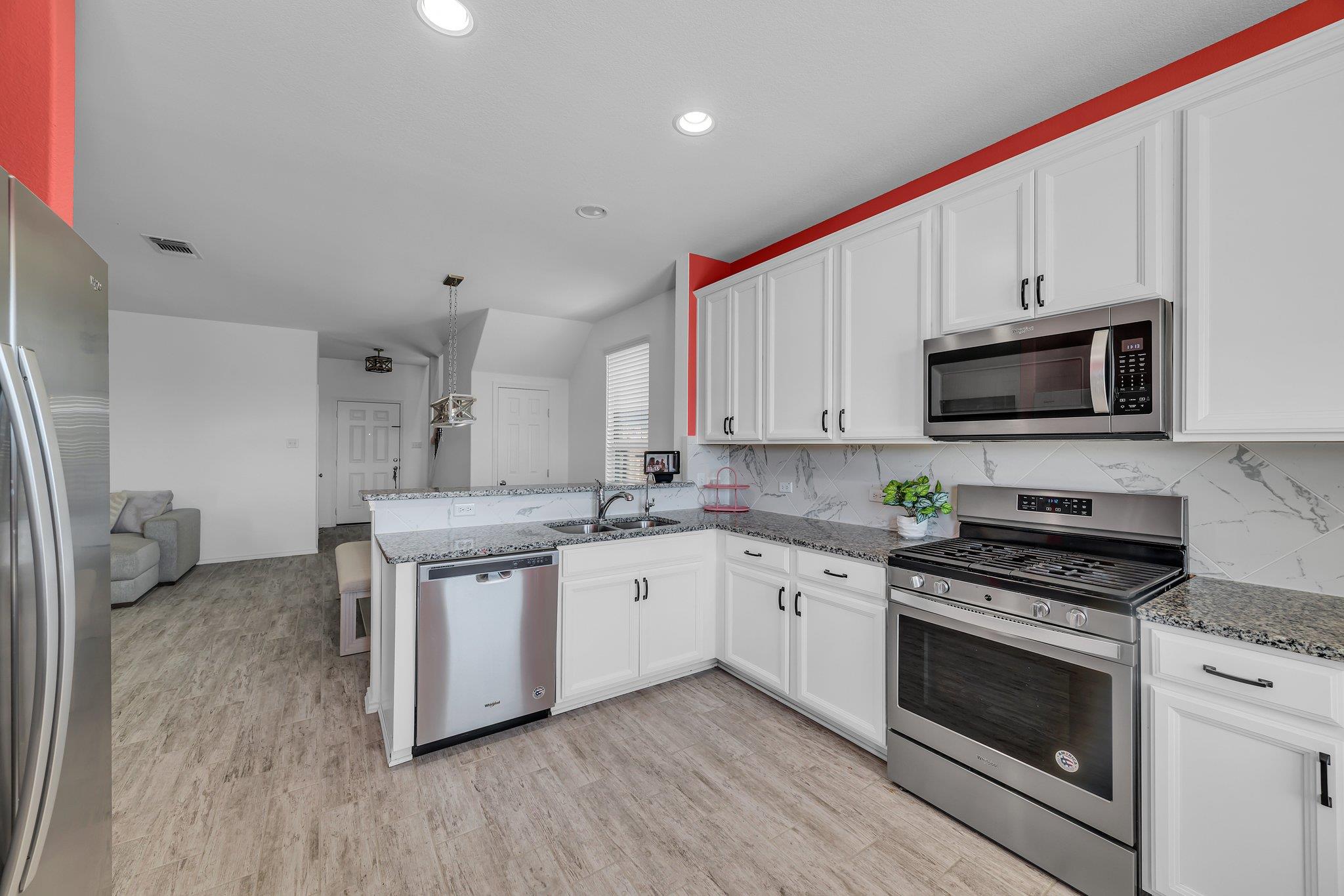 265 La Dera Dr, Liberty Hill, TX 78642