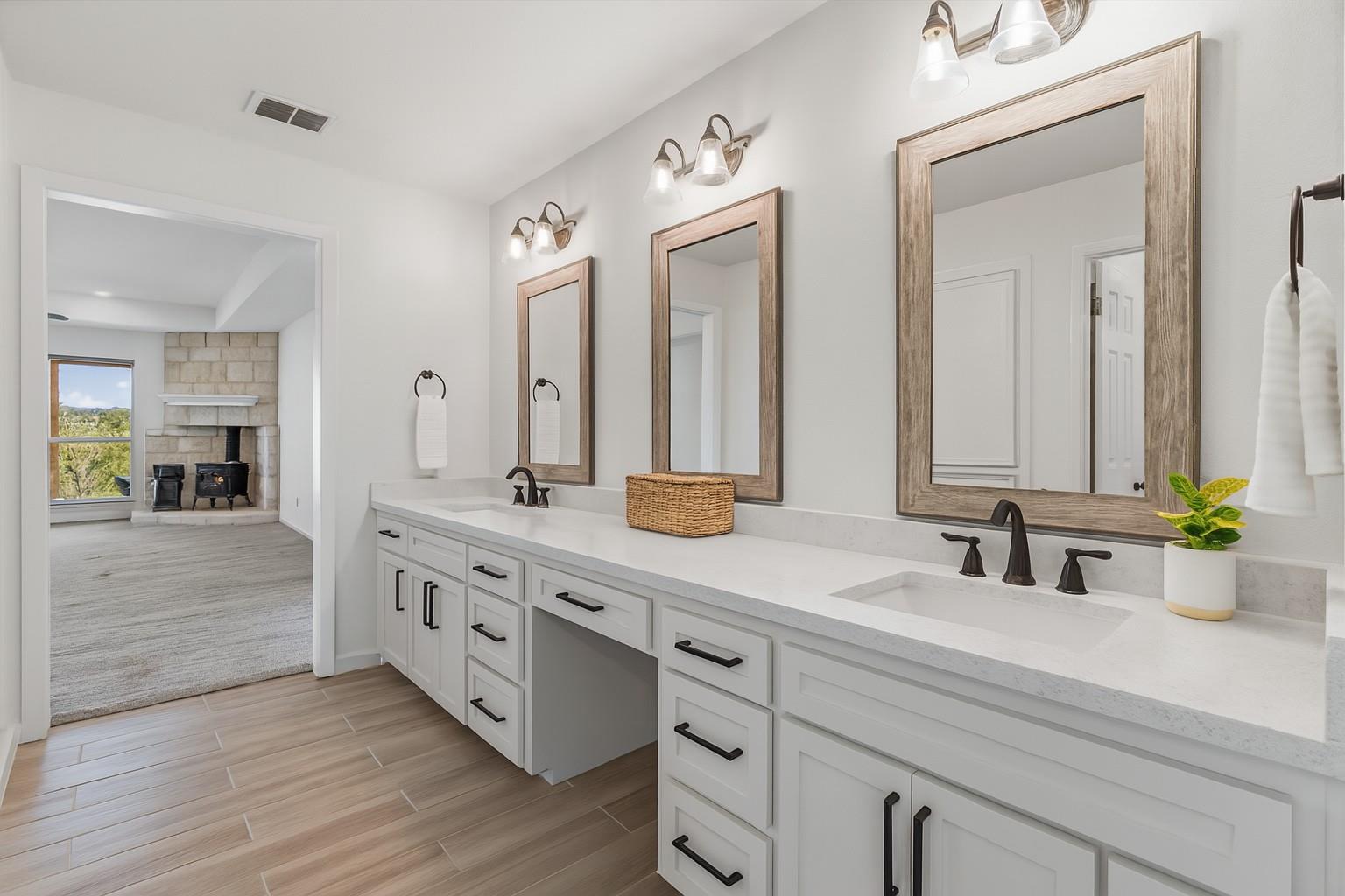 25048 River Rd, Spicewood, TX 78669