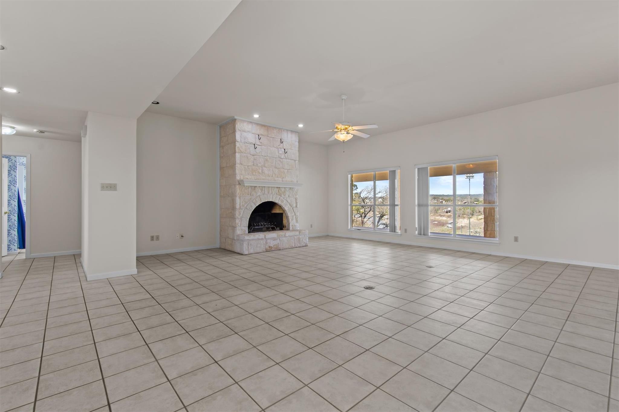 25048 River Rd, Spicewood, TX 78669