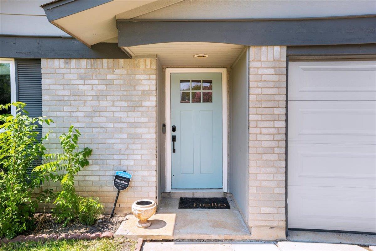 7800 Whitsun Dr, Austin, TX 78749
