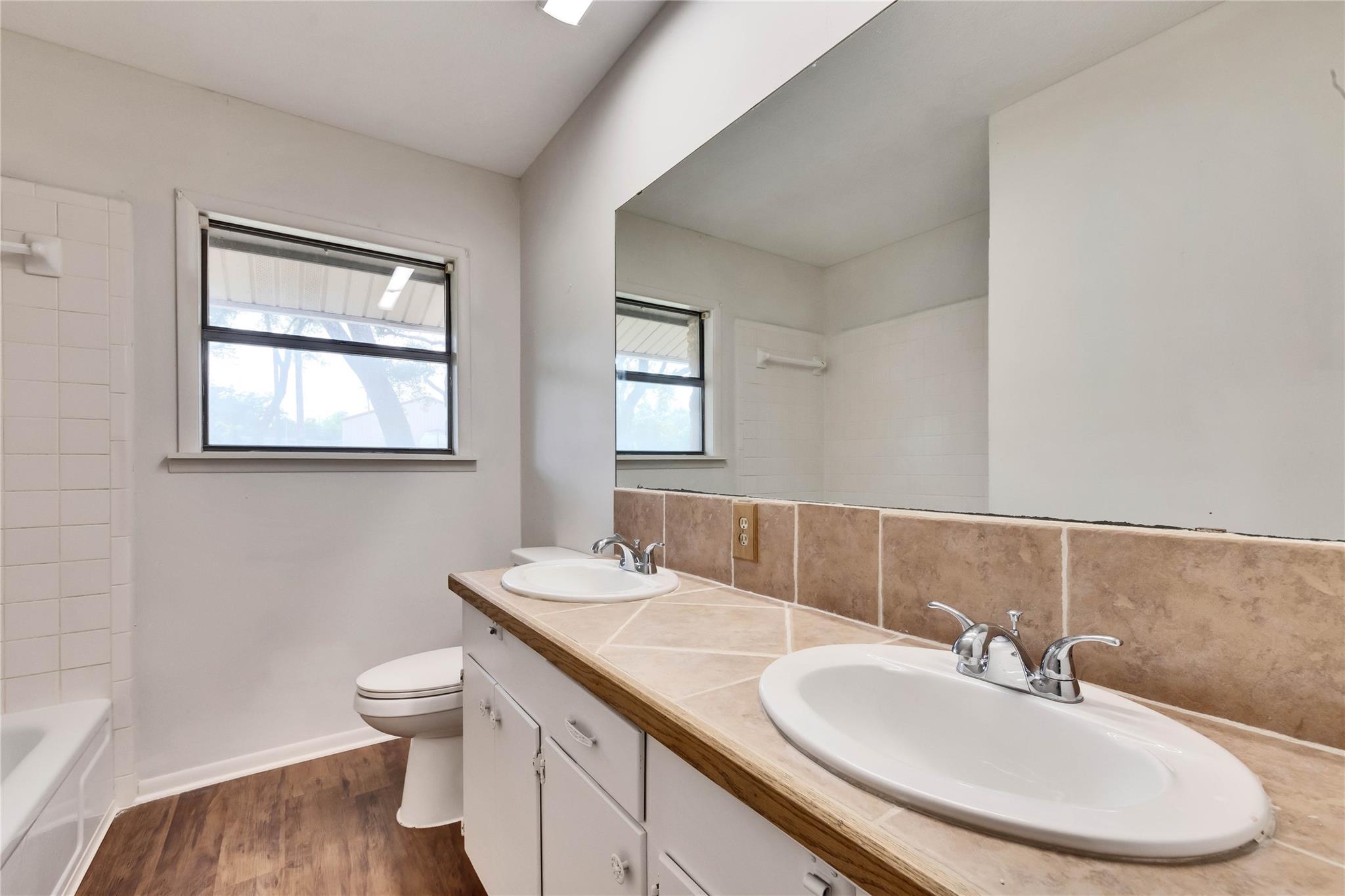 101 Retha Dr, Dripping Springs, TX 78620