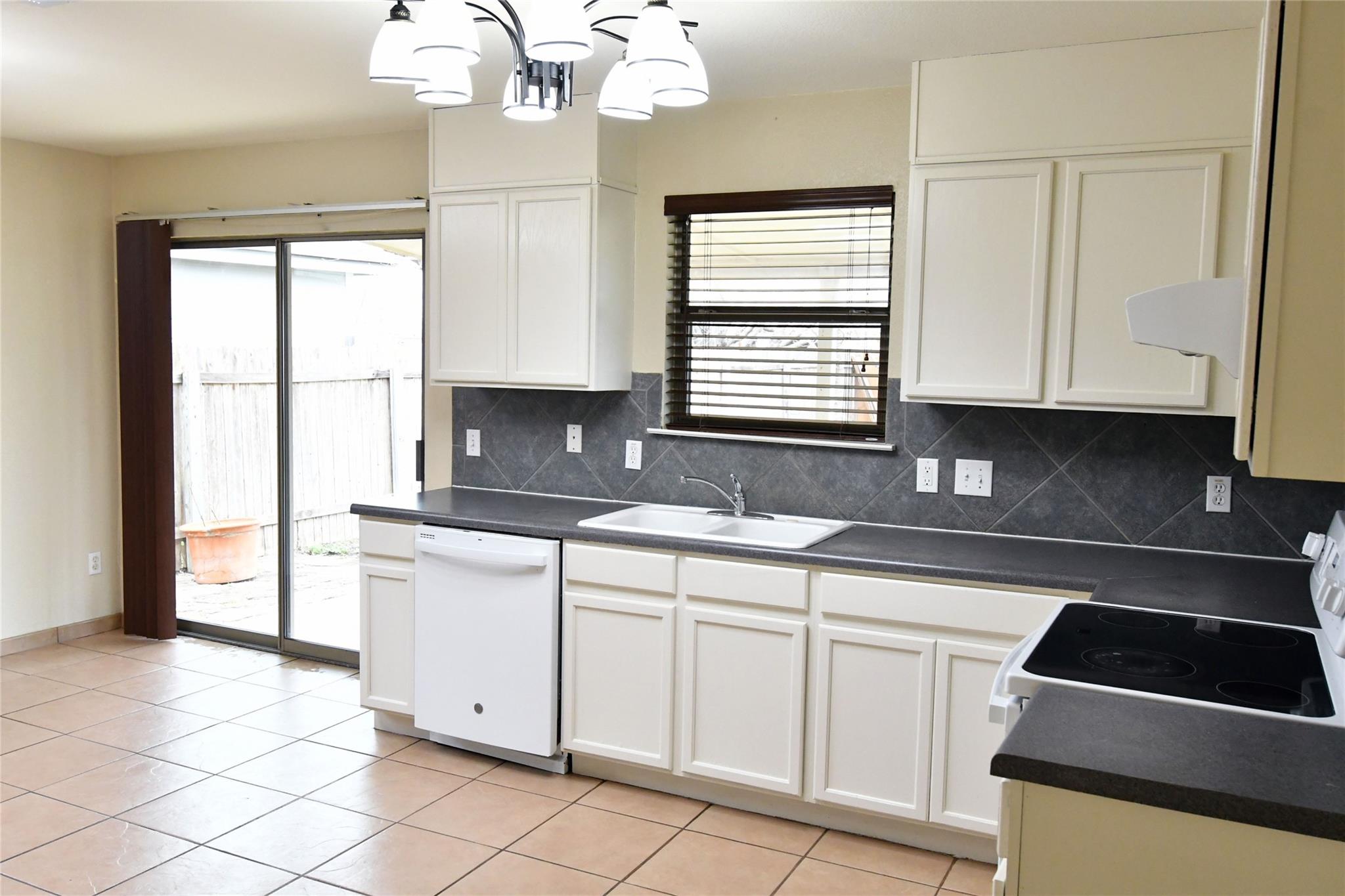 79 Jan Ln, Georgetown, TX 78626