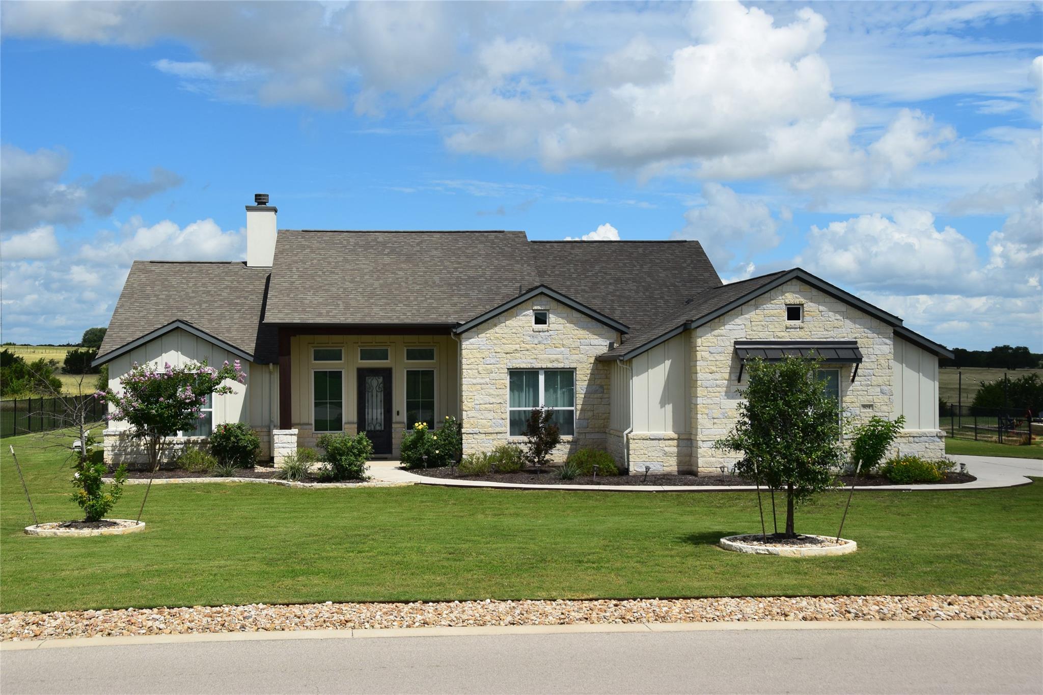 804 Umbrella Sky, Liberty Hill, TX 78642