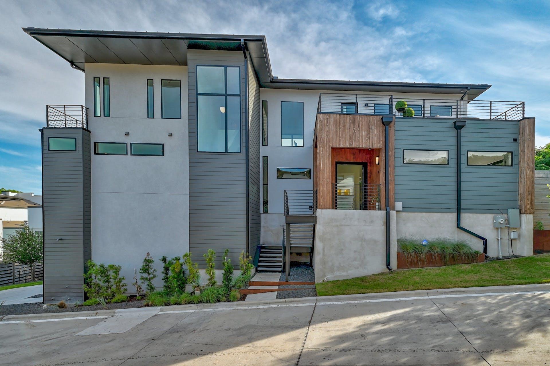 2800 Del Curto Rd # 9, Austin, TX 78704