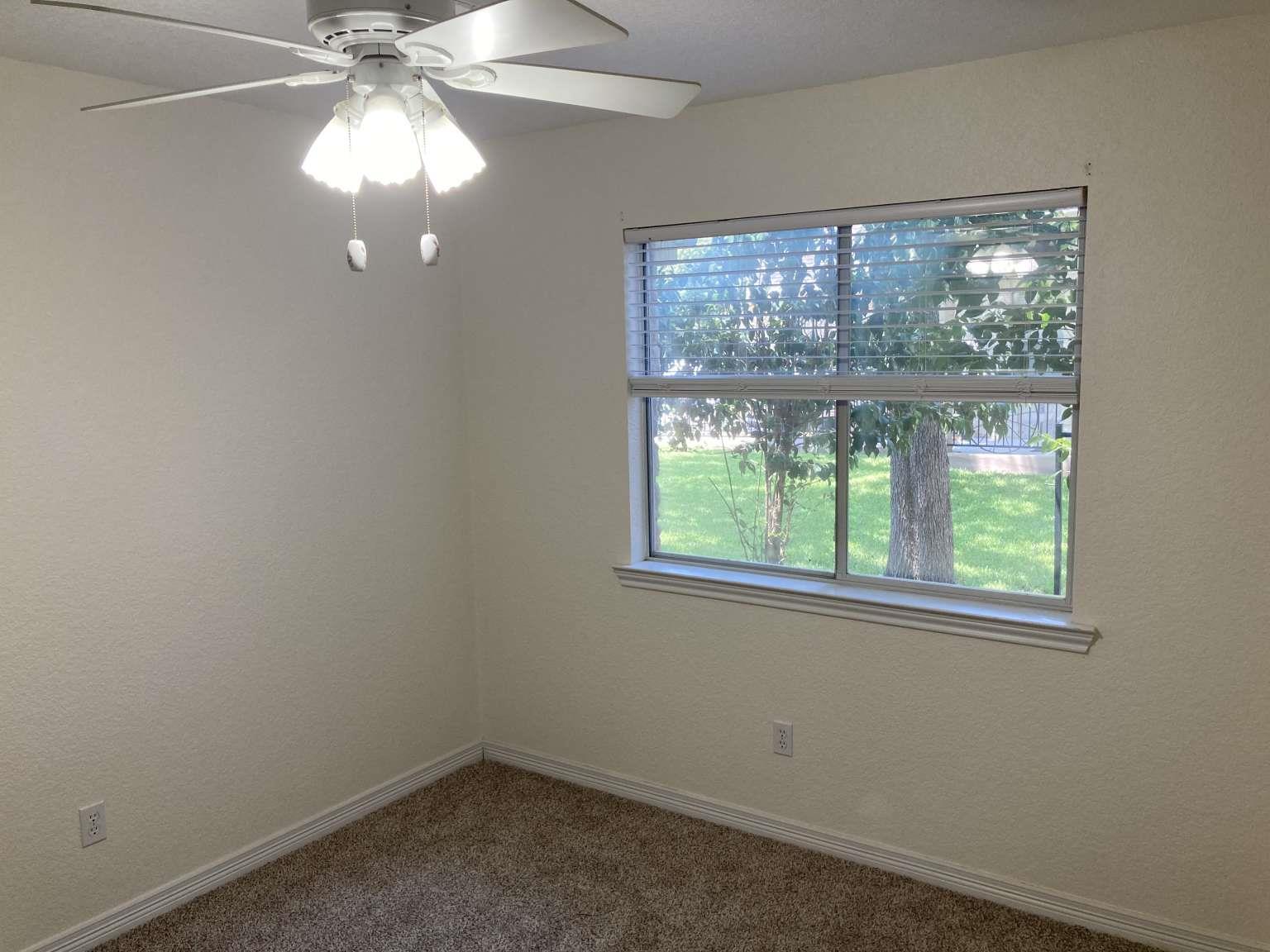 3013 Parker Dr, Georgetown, TX 78628