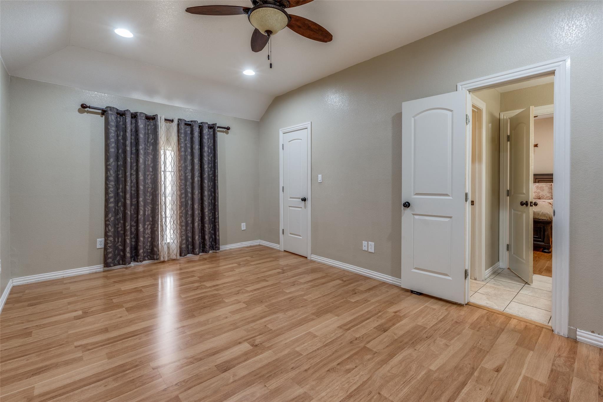 323 Woodbrook Trl, Buda, TX 78610