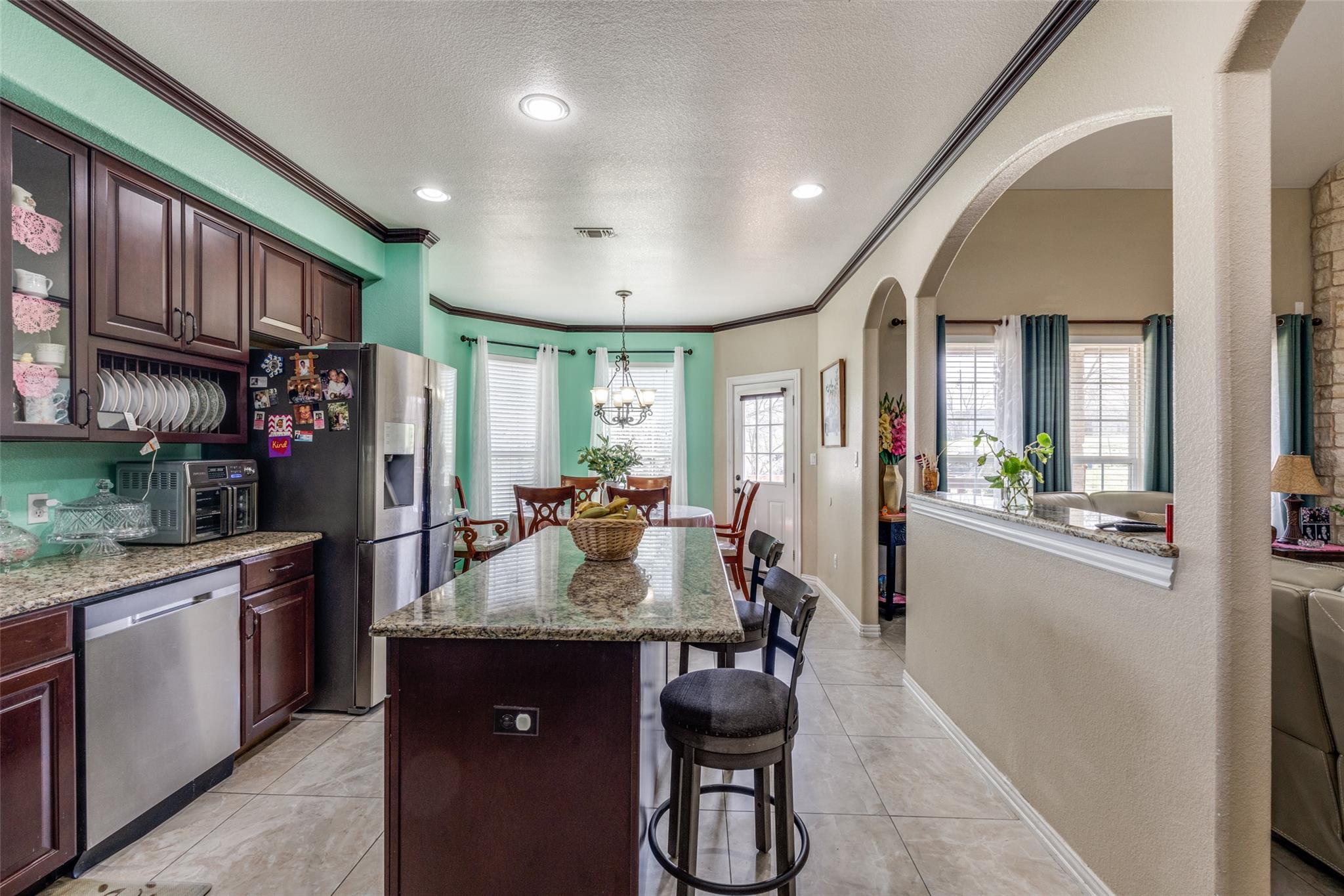 323 Woodbrook Trl, Buda, TX 78610