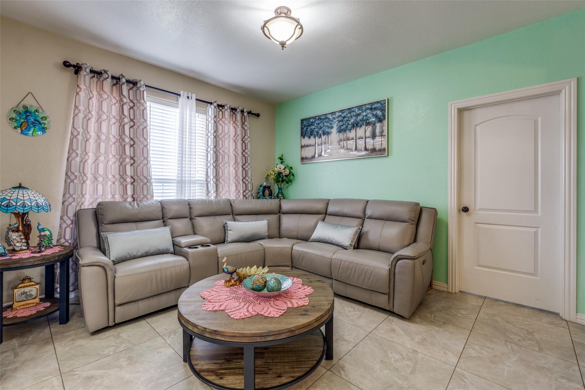 323 Woodbrook Trl, Buda, TX 78610