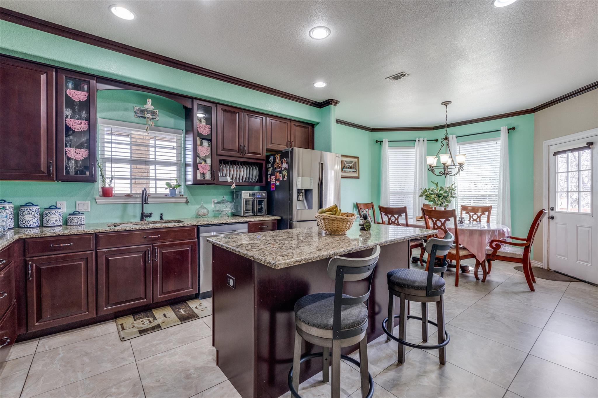 323 Woodbrook Trl, Buda, TX 78610
