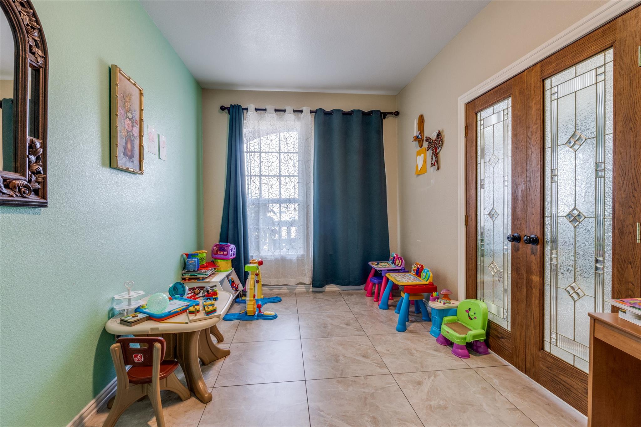 323 Woodbrook Trl, Buda, TX 78610