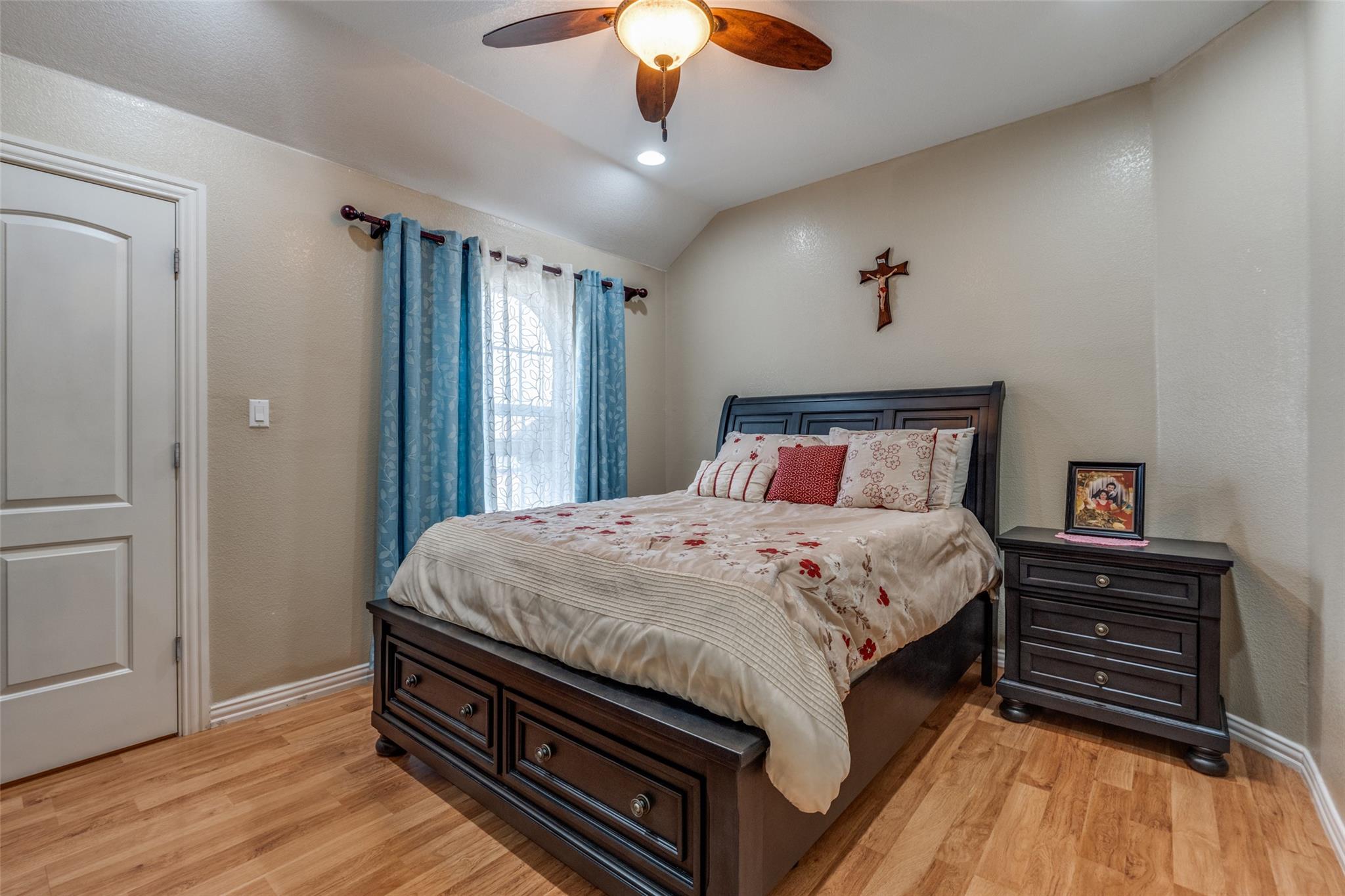 323 Woodbrook Trl, Buda, TX 78610