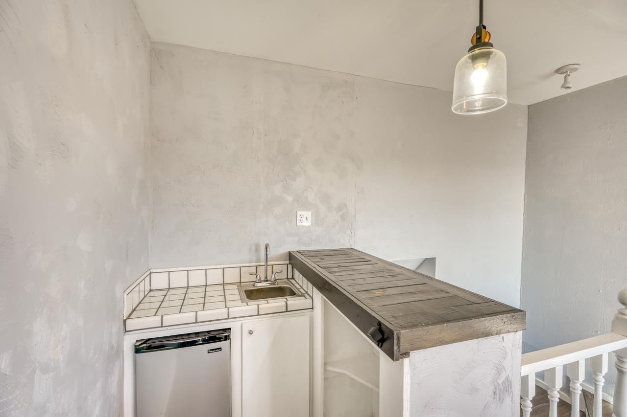 311 Avenue Ave E, Marble Falls, TX 78654