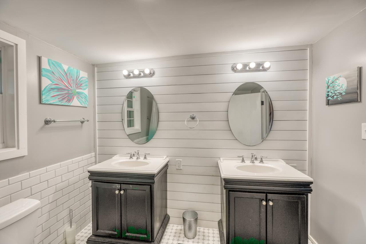 311 Avenue Ave E, Marble Falls, TX 78654