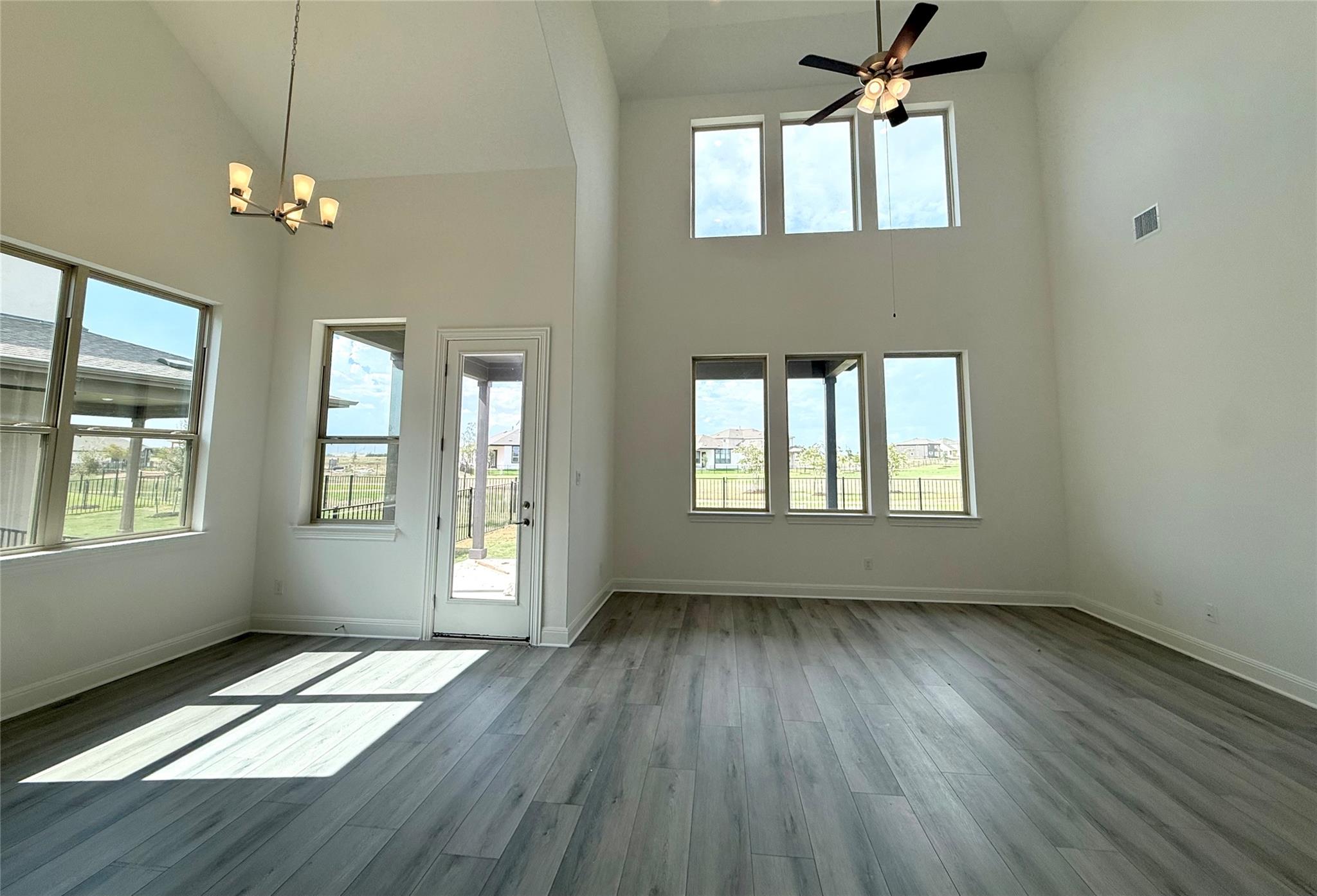 3904 Starnberg Bnd, Pflugerville, TX 78660
