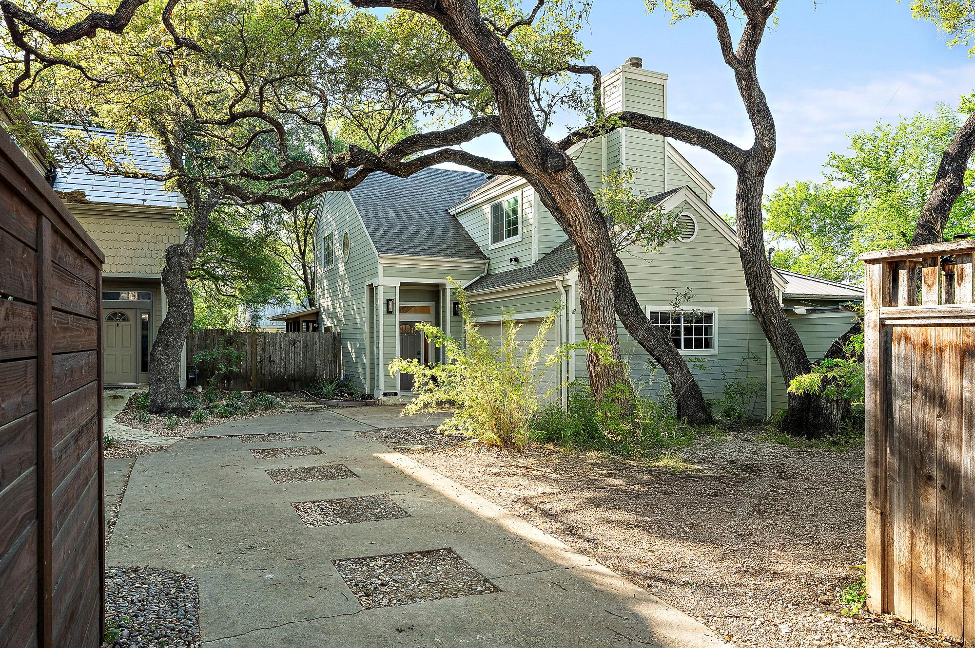 1702 Newning Ave # B, Austin, TX 78704