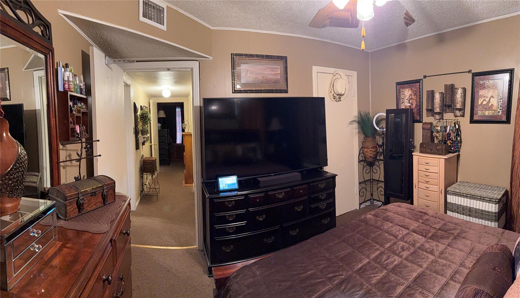 1804 Davis St, Taylor, TX 76574