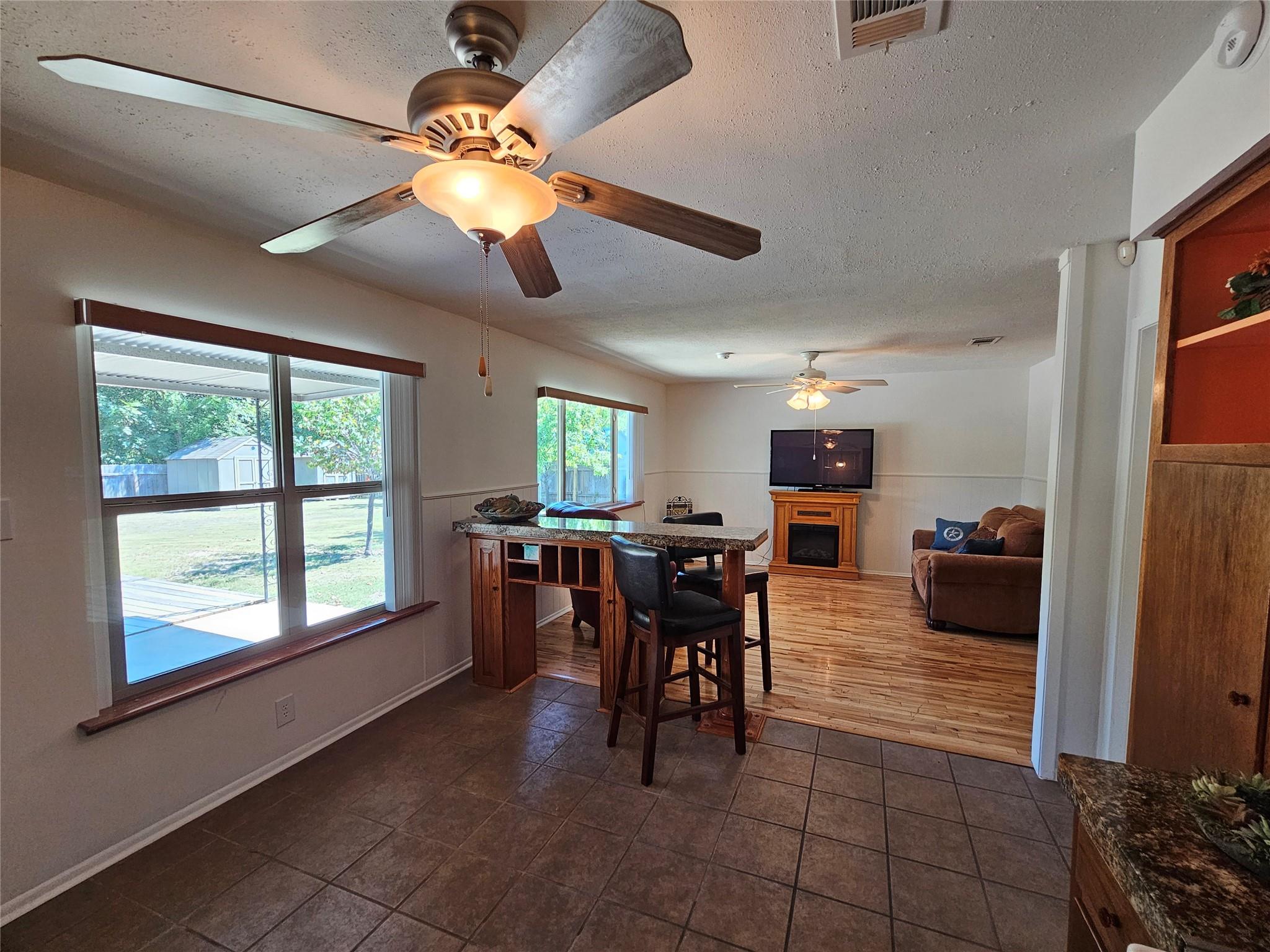 914 Hermitage Dr, Austin, TX 78753