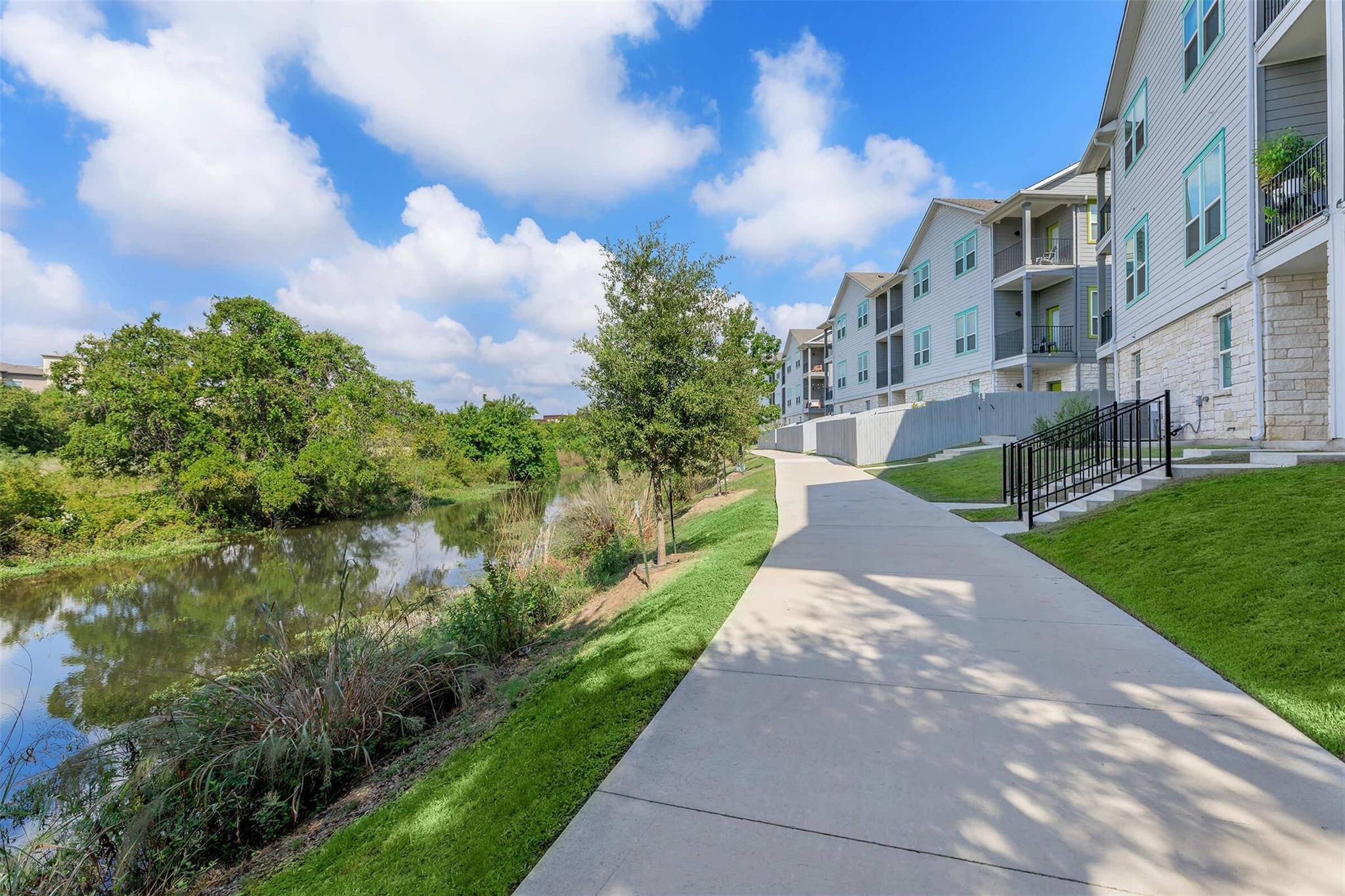428 leo Ln # TownHome, Leander, TX 78641