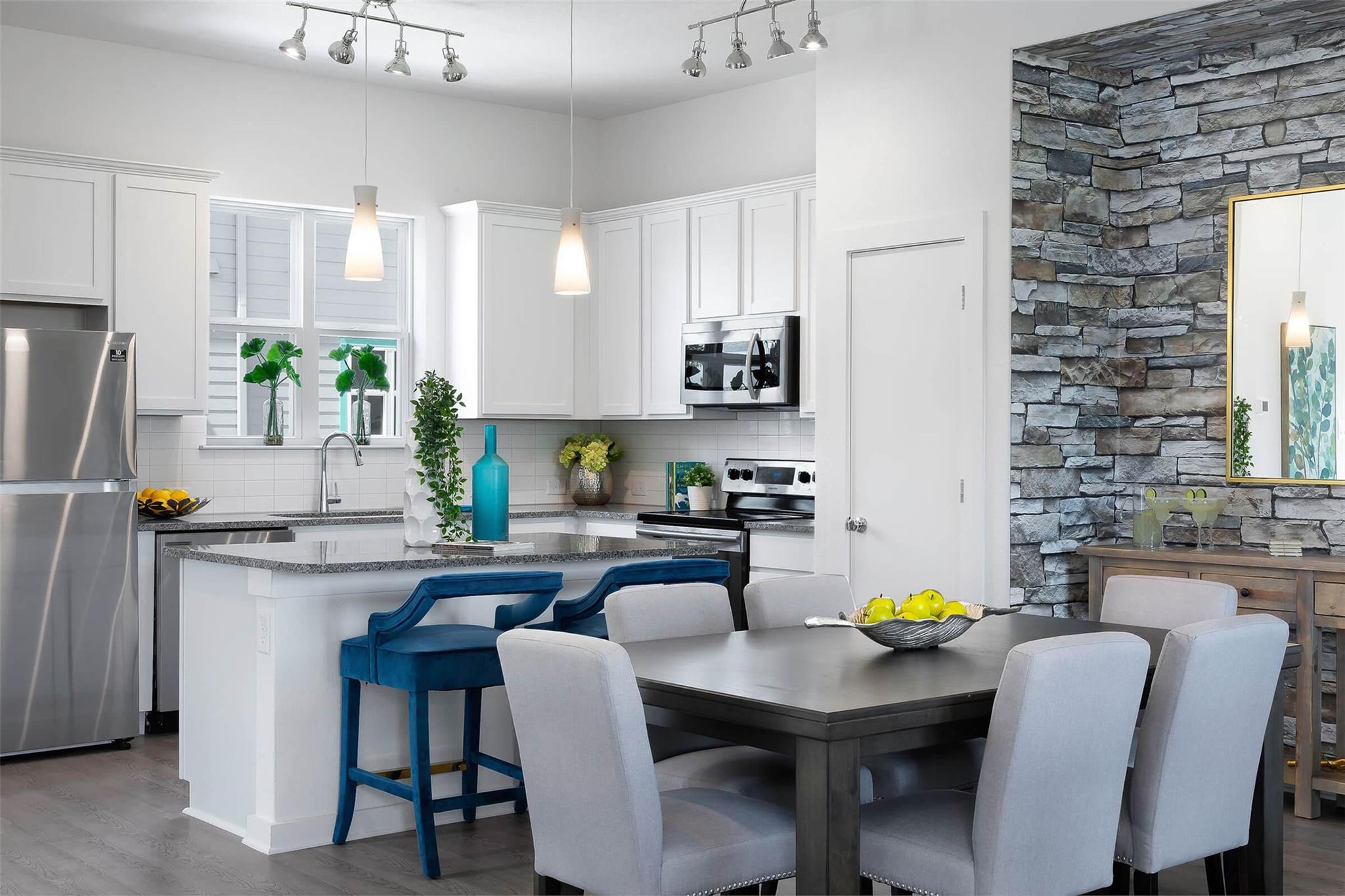 428 leo Ln # TownHome, Leander, TX 78641