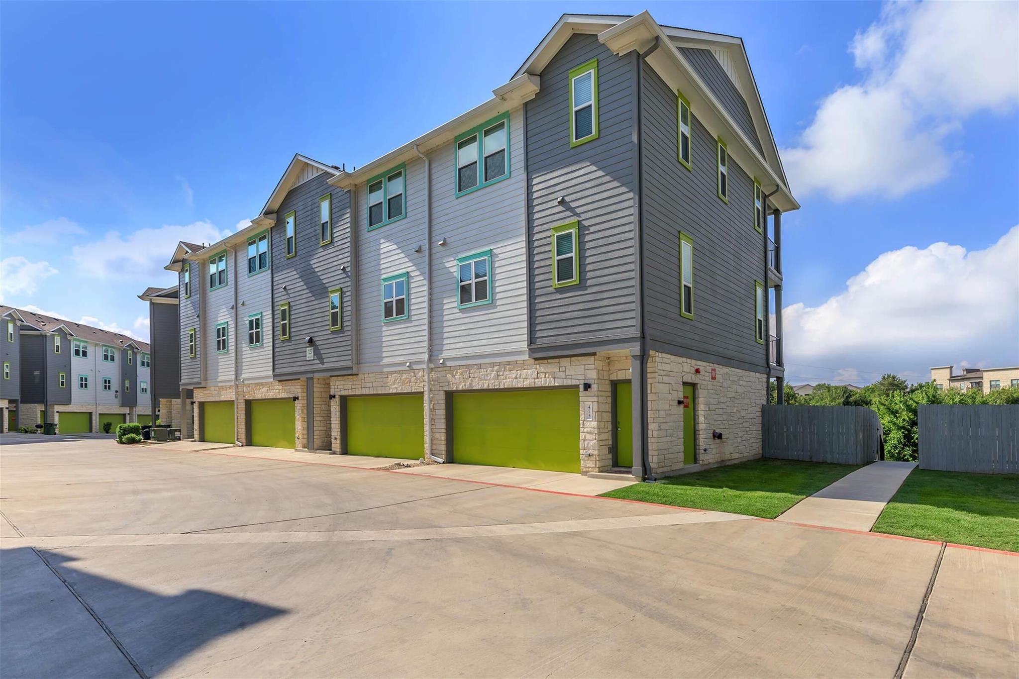 428 leo Ln # TownHome, Leander, TX 78641