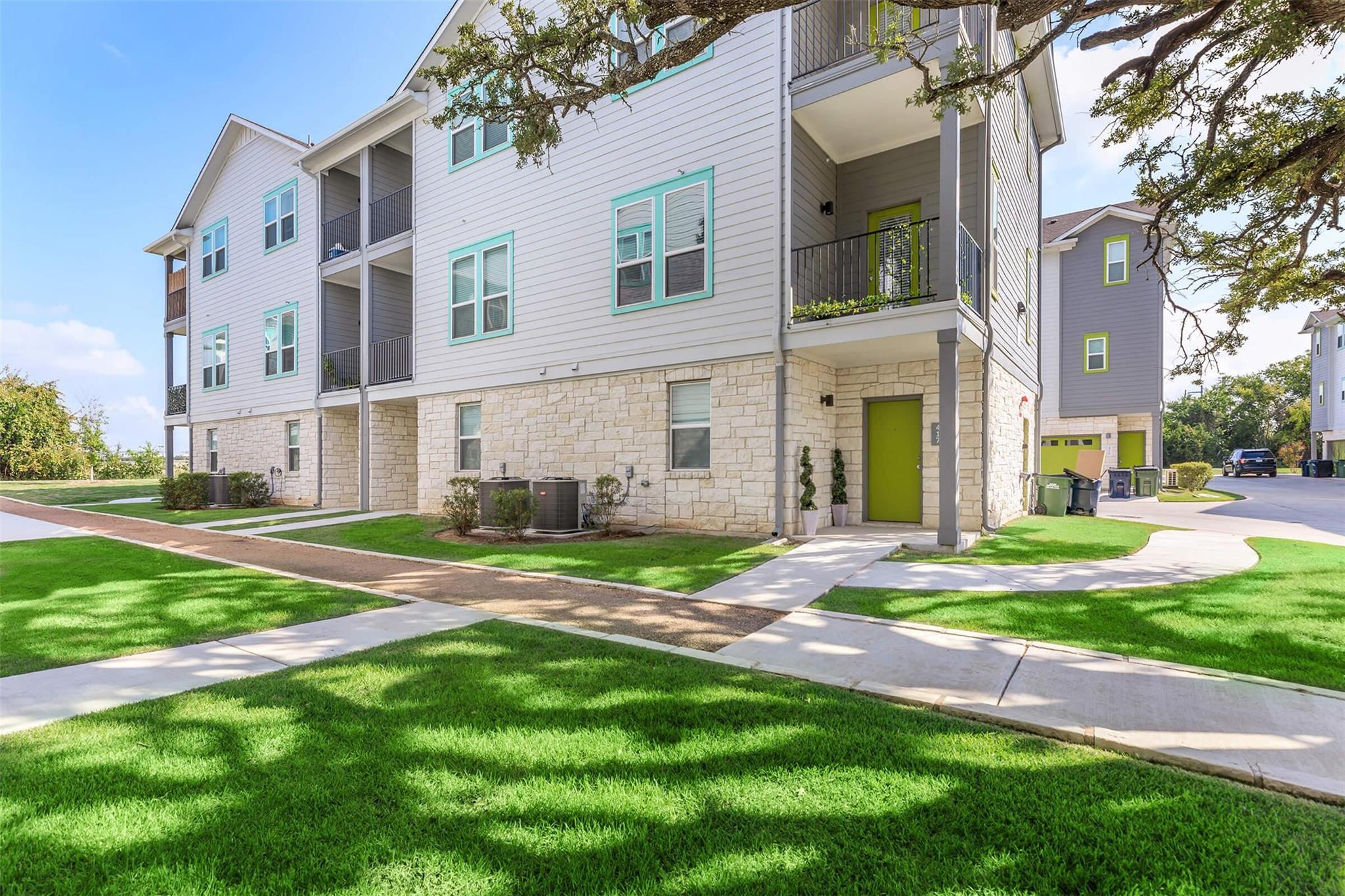 428 leo Ln # TownHome, Leander, TX 78641