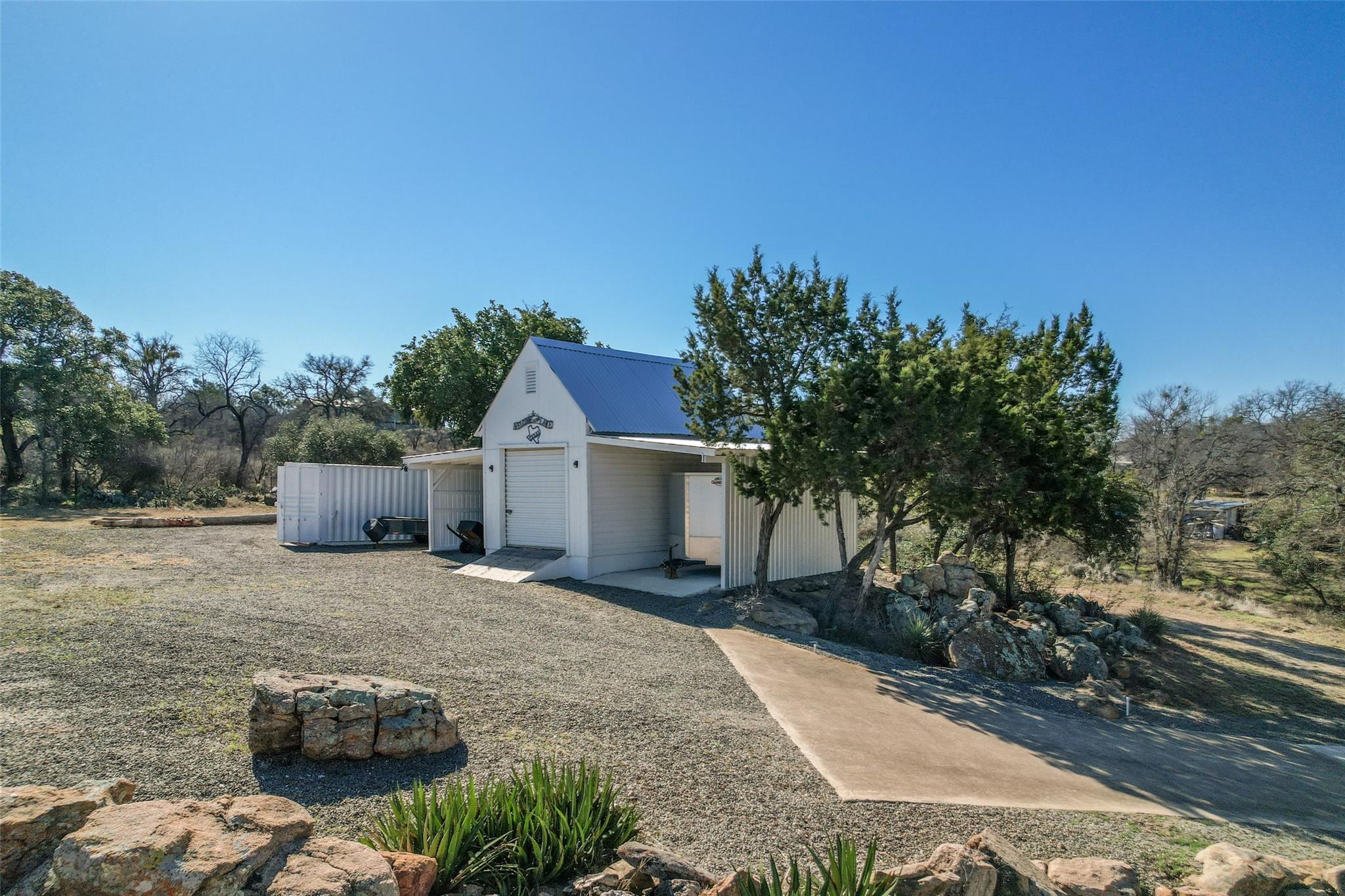 206 County Road 142, Burnet, TX 78611