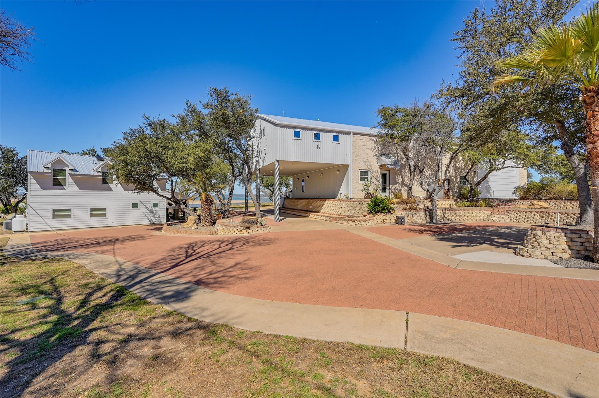 206 County Road 142, Burnet, TX 78611
