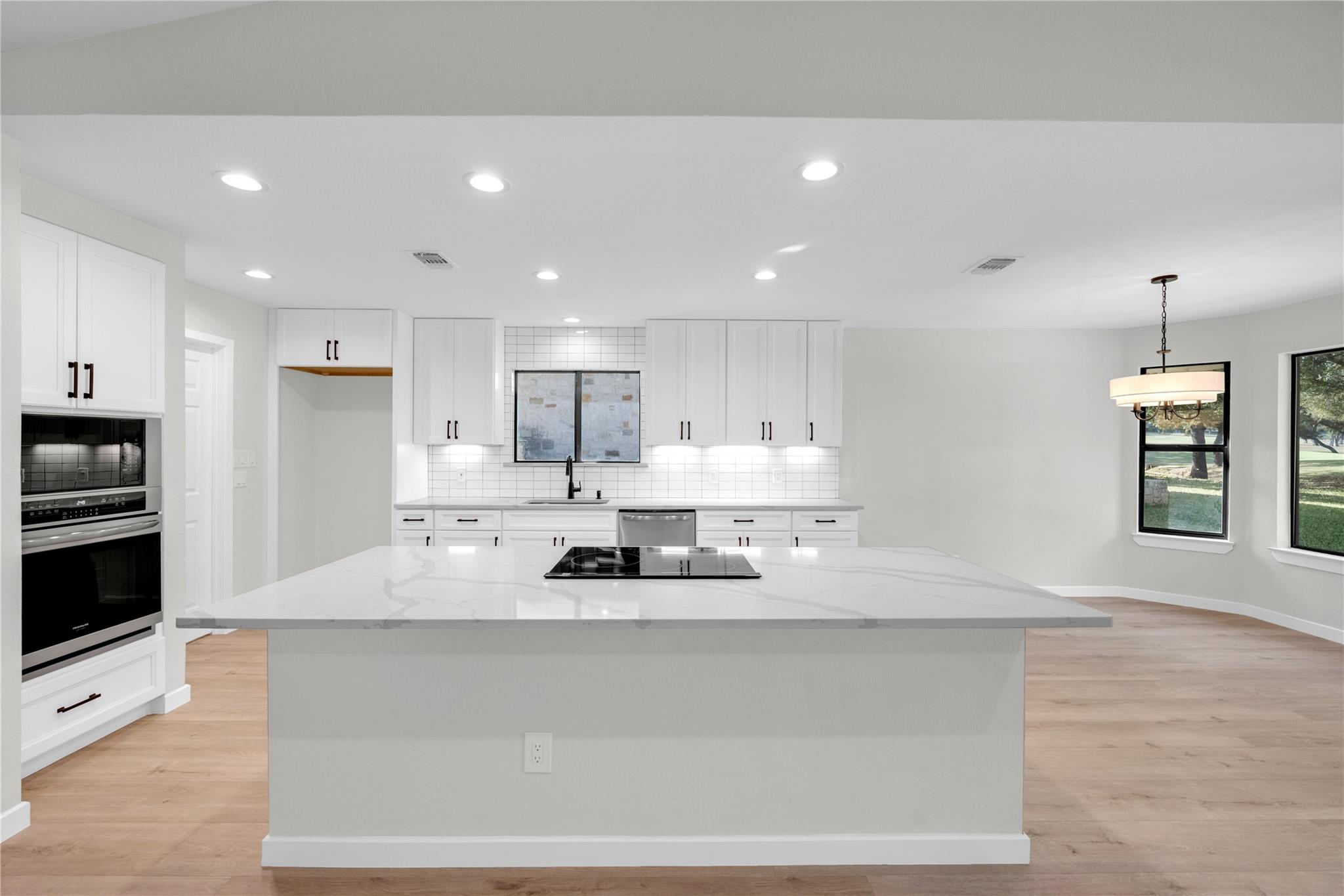 310 Blue Ground, Horseshoe Bay, TX 78657