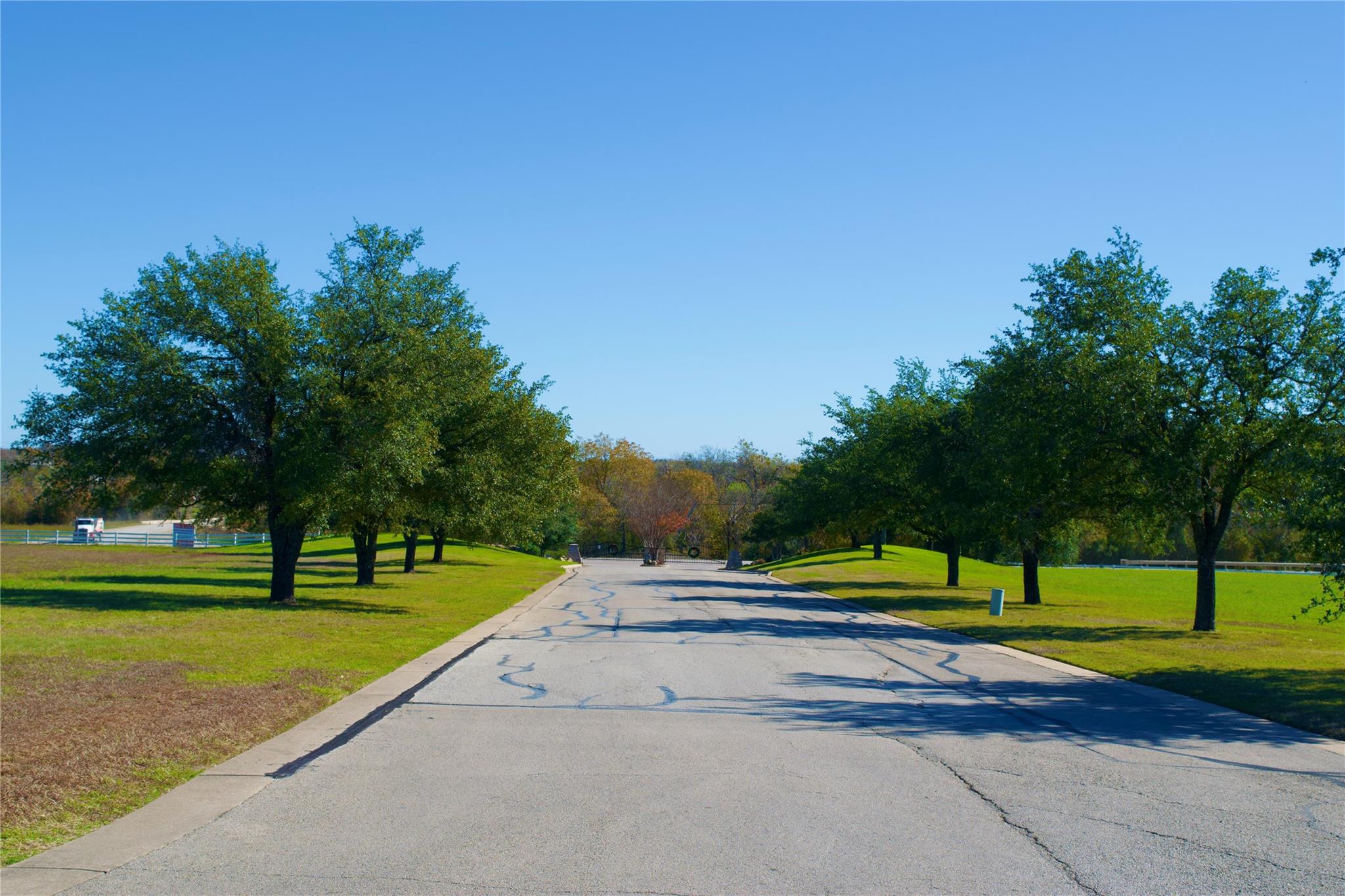 377 Heritage Loop, Hutto, TX 78634