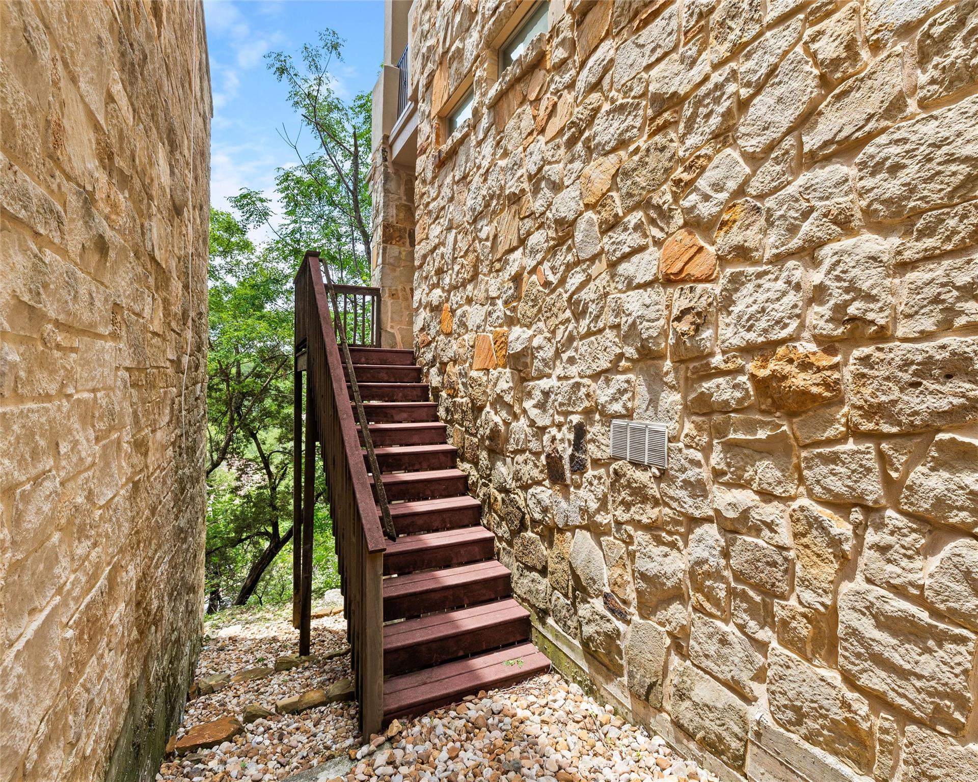 8546 Adirondack Trl # 14, Austin, TX 78759