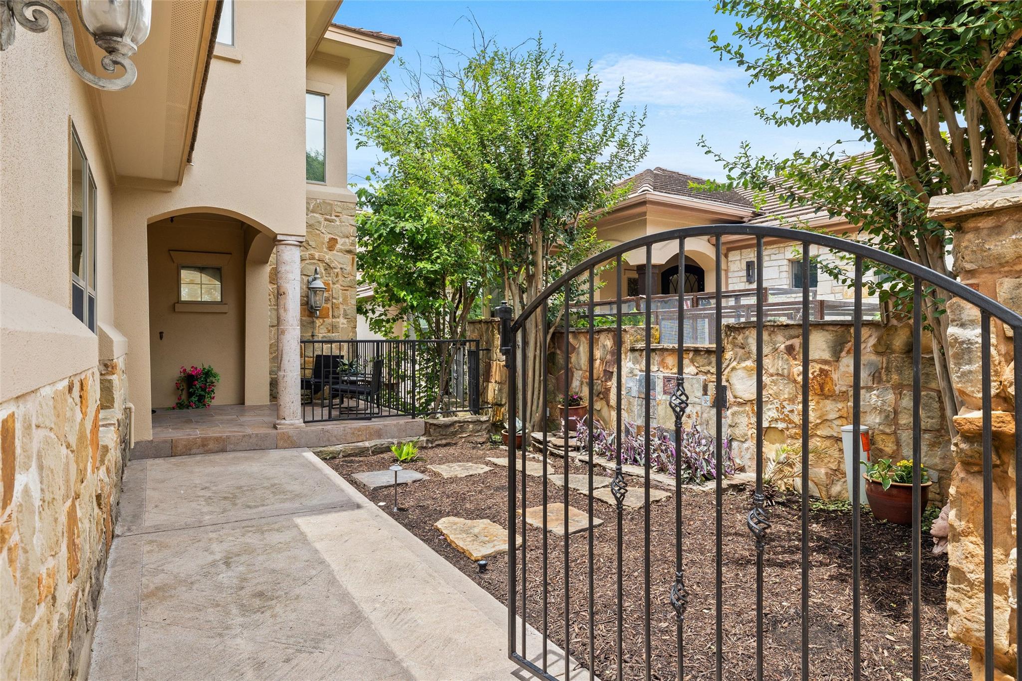 8546 Adirondack Trl # 14, Austin, TX 78759