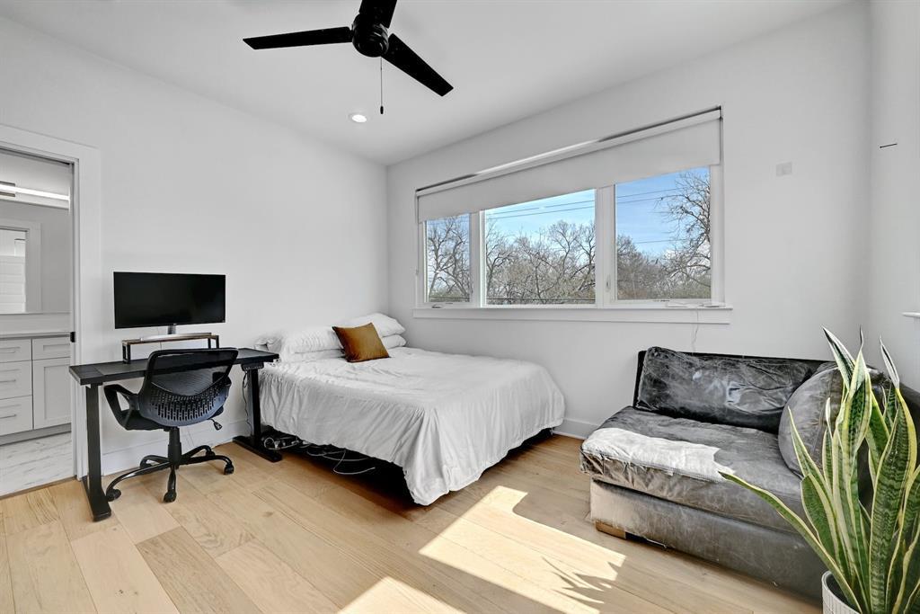 2812 E 4th St # 2, Austin, TX 78702